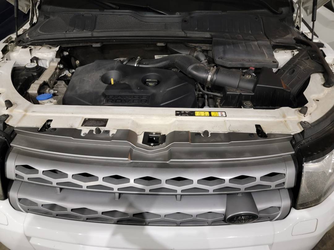 2014 LAND ROVER RANGE ROVER EVOQUE PURE PLUS — 140875 Miles — Lot 52944295 — Main - Marhaba Auctions Used Cars - Image 8