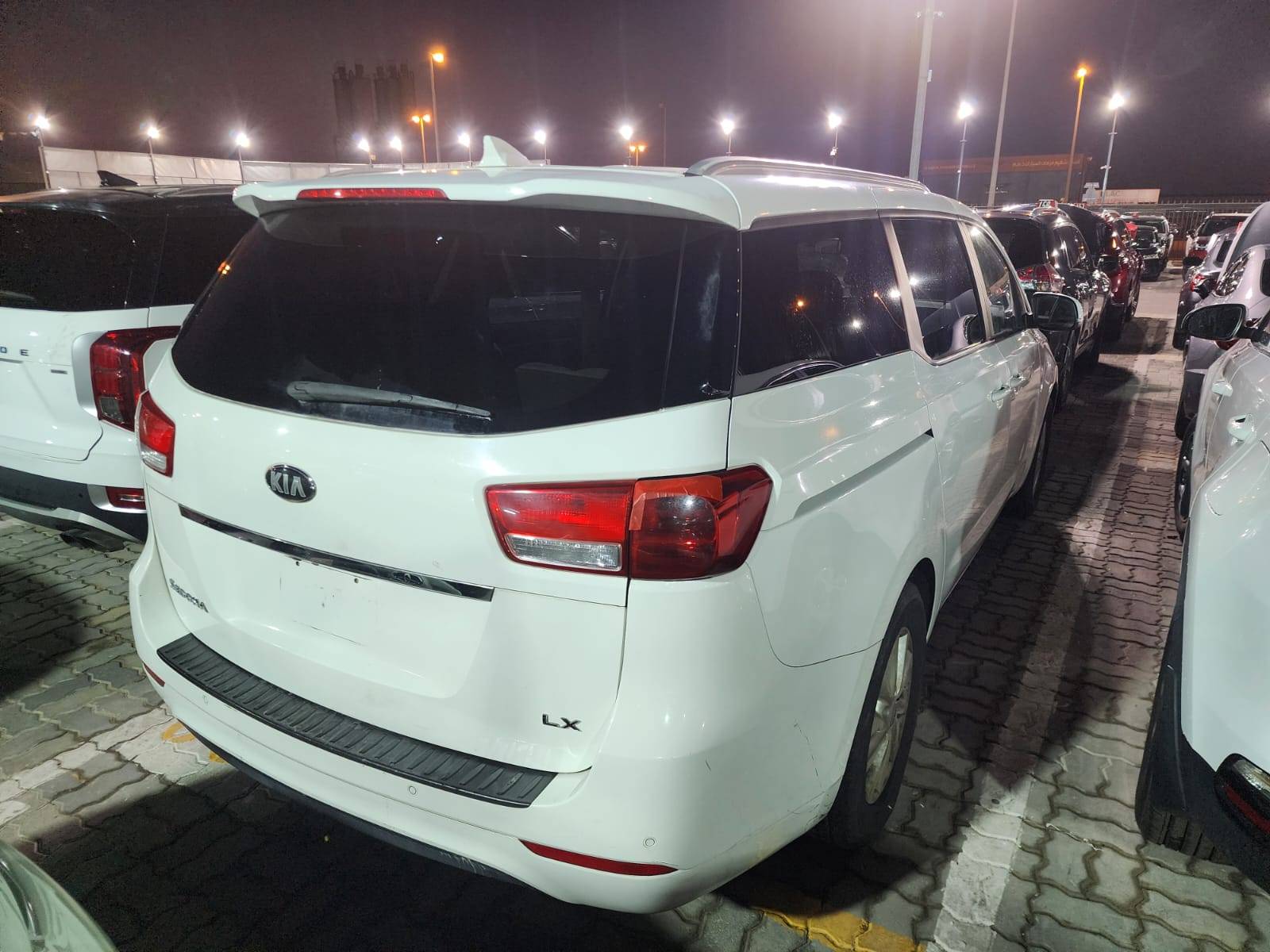 KIA SEDONA 2016 - Marhaba Auction Used Cars - Image 6