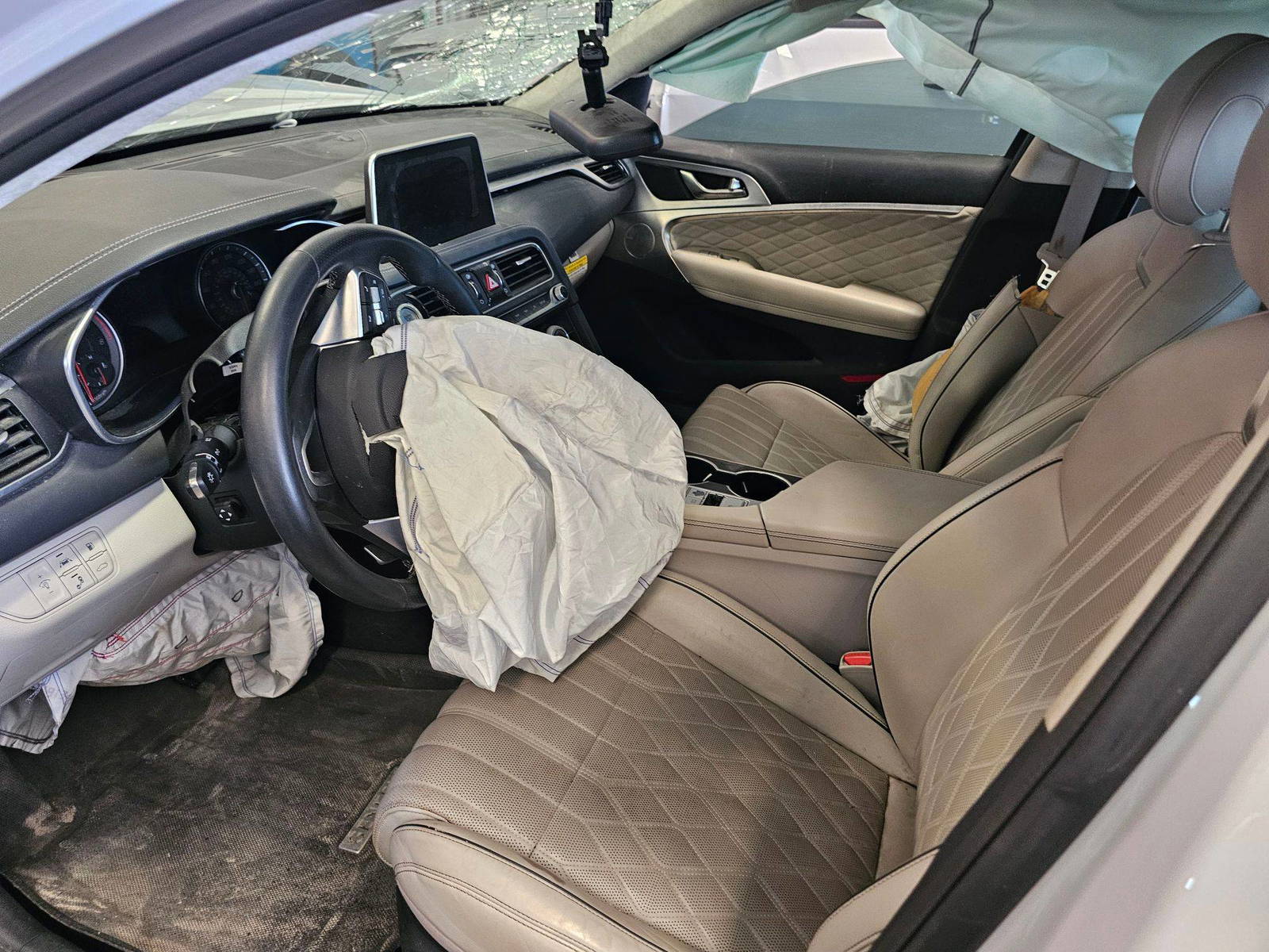 GENESIS G70 2019 - Marhaba Auction Used Cars - Image 8