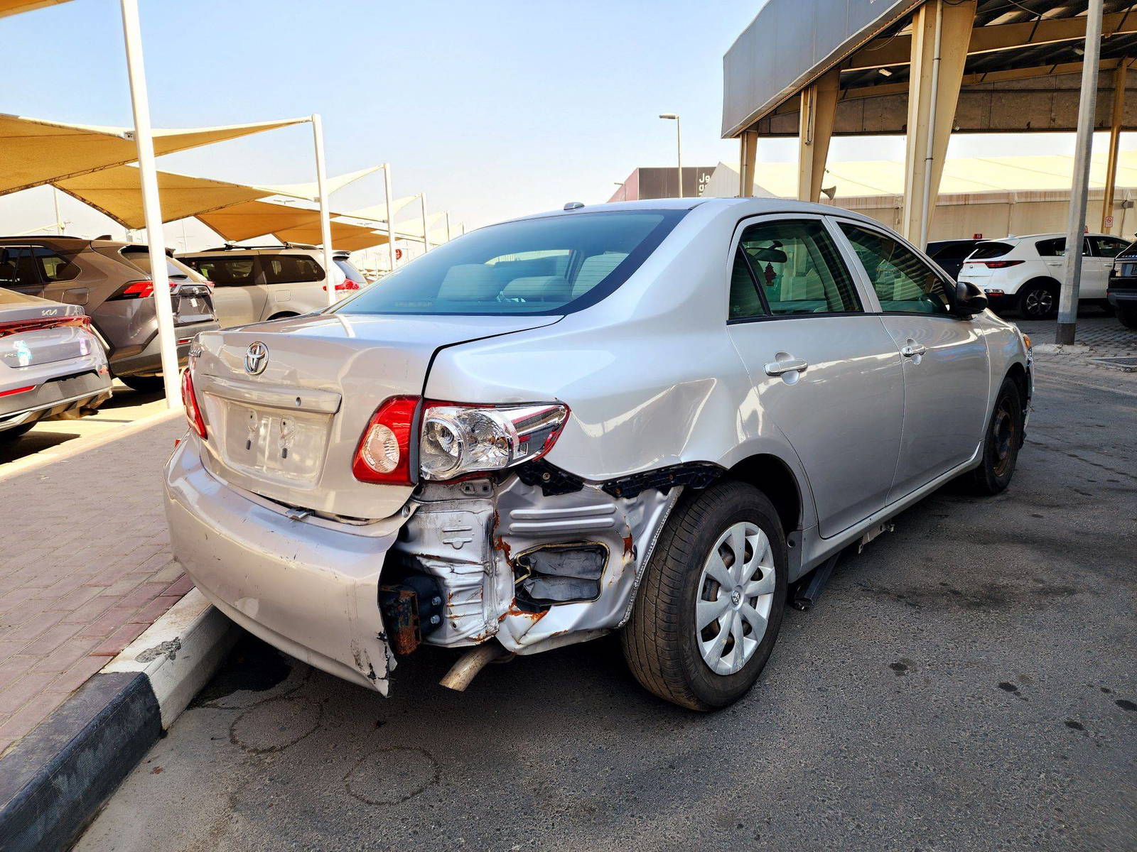 2009 TOYOTA COROLLA — 195246 Miles — Lot 44271564 — Souq - Marhaba Auctions Used Cars - Image 4