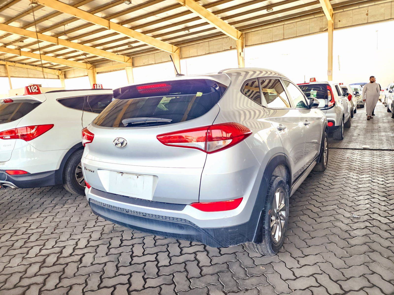 2017 HYUNDAI TUCSON — 139192 Miles — Lot HU520213 — Souq - Marhaba Auctions Used Cars - Image 3