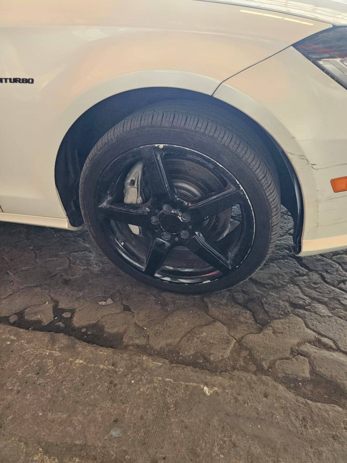 2014 MERCEDES BENZ CLS 550 — 164352 KM — Lot A128877 — Main - Marhaba Auctions Used Cars - Image 4