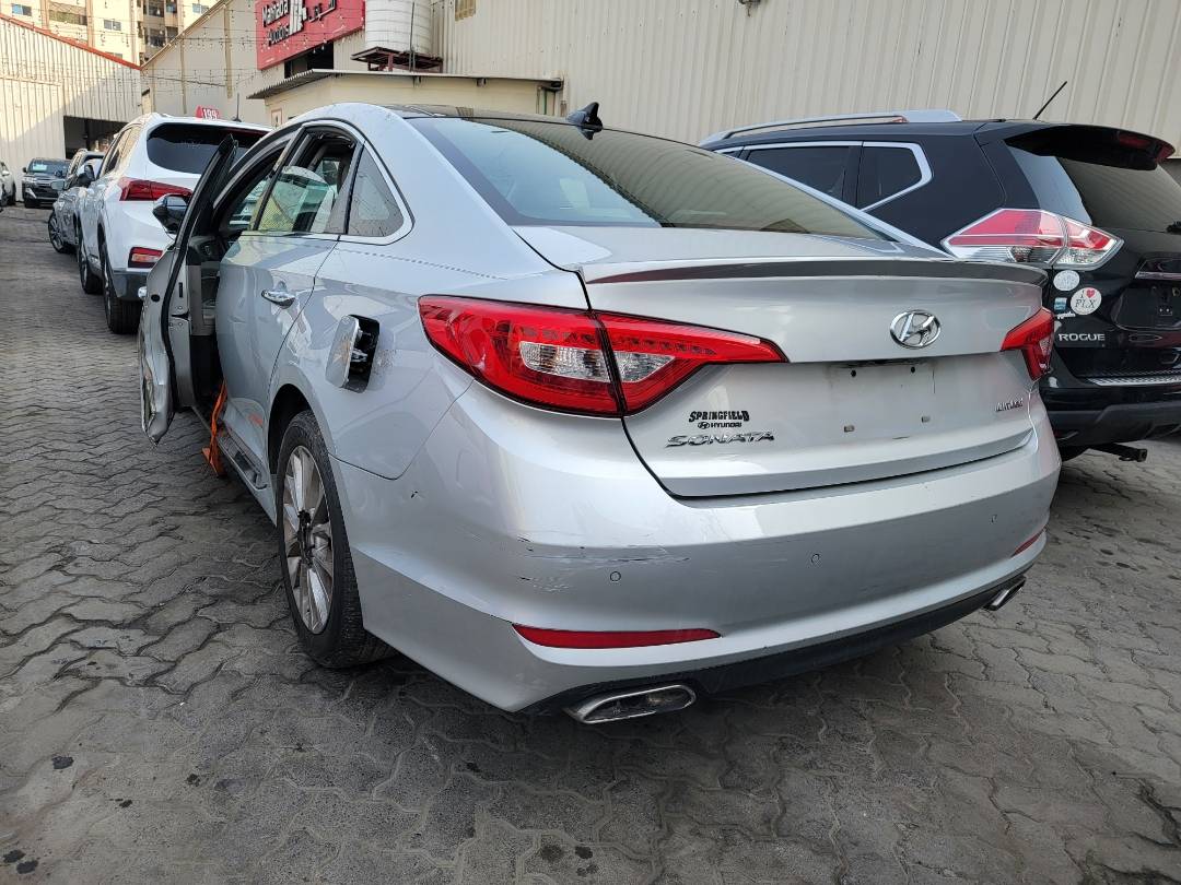 2015 HYUNDAI SONATA — 96862 Miles — Lot 49257825 — Main - Marhaba Auctions Used Cars - Image 4