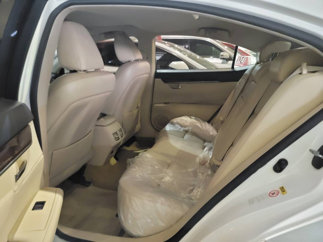 2013 LEXUS ES 350 — 225299 Miles — Lot D2055499 — Main - Marhaba Auctions Used Cars - Image 7