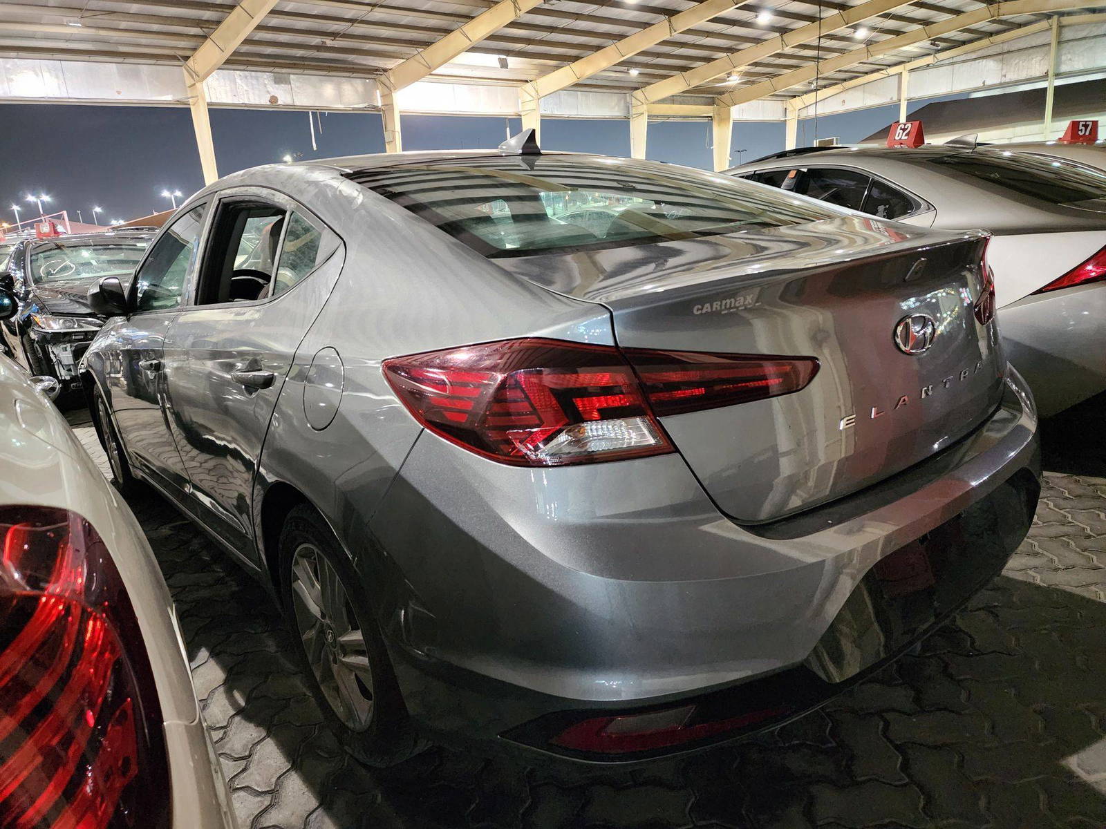 2019 HYUNDAI ELANTRA — 125689 Miles — Lot 744708 — Souq - Marhaba Auctions Used Cars - Image 5
