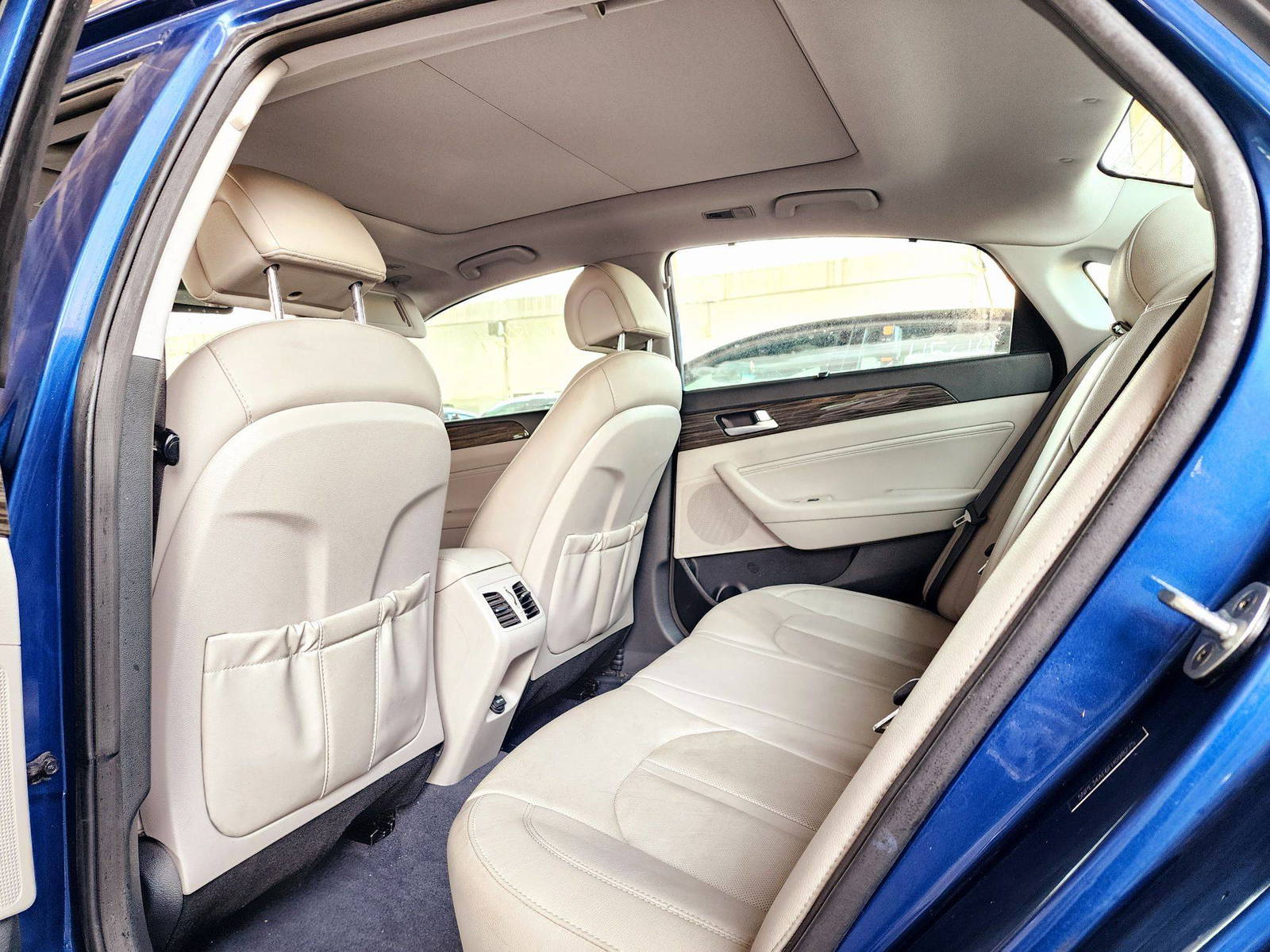 2015 HYUNDAI SONATA — 82452 Miles — Lot 71021864 — Souq - Marhaba Auctions Used Cars - Image 6