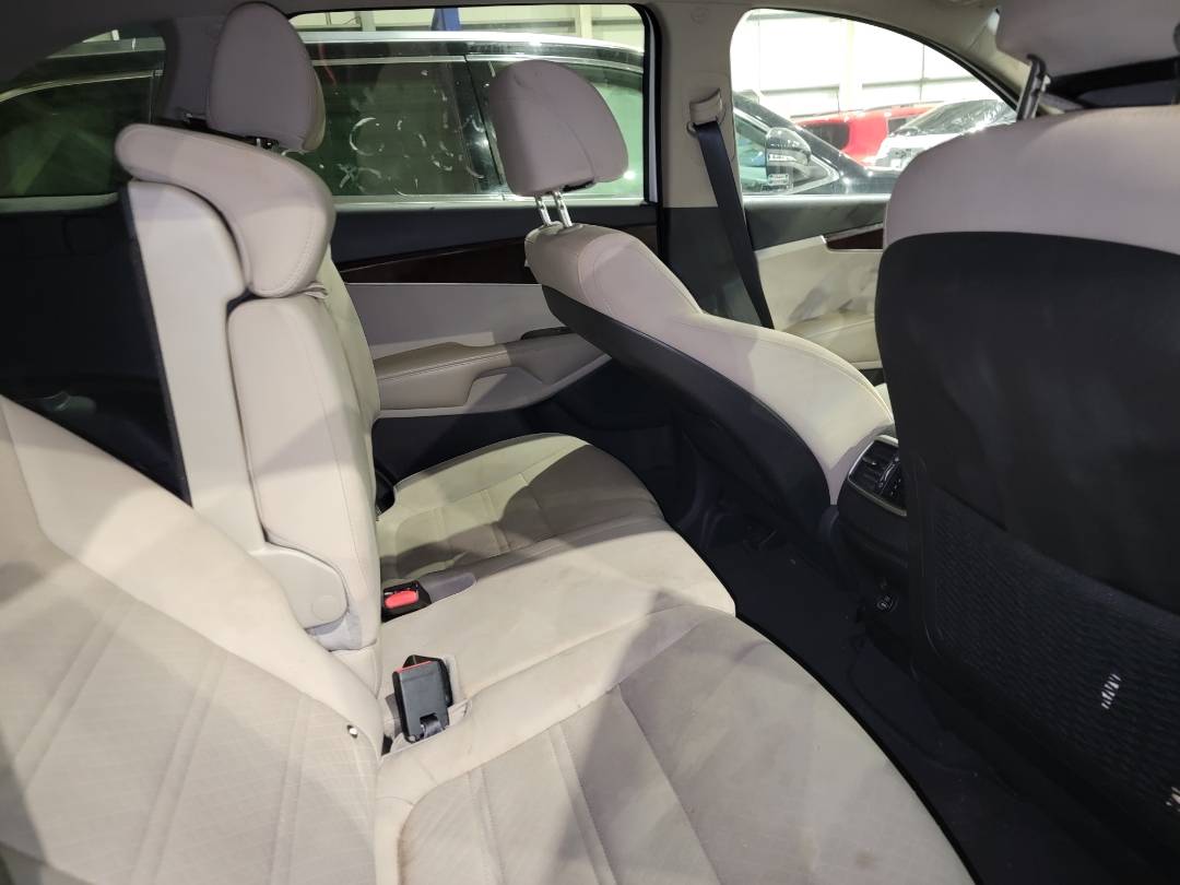 2018 KIA SORENTO — 171678 Miles — Lot 37795350 - Marhaba Auctions Used Cars - Image 4