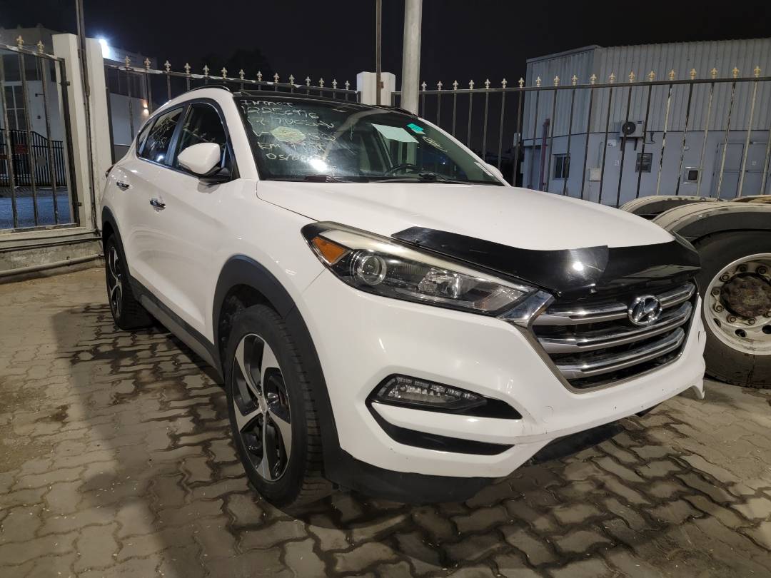 2017 HYUNDAI TUCSON — 193633 KM — Lot 12256996 — Main - Marhaba Auctions Used Cars - Image 3