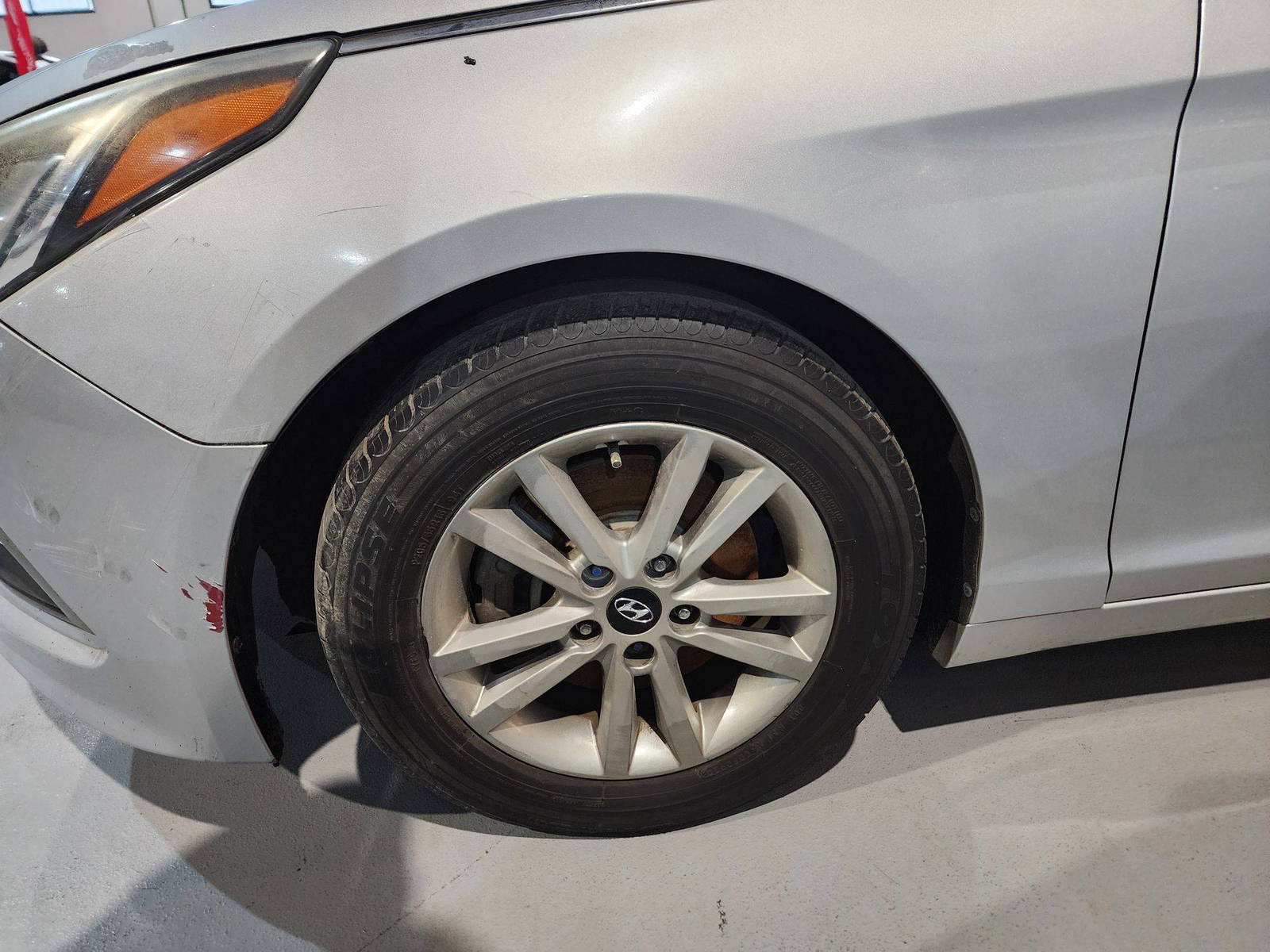 2015 HYUNDAI SONATA — 141320 Miles — Lot 120410 — Al Quoz - Marhaba Auctions Used Cars - Image 10