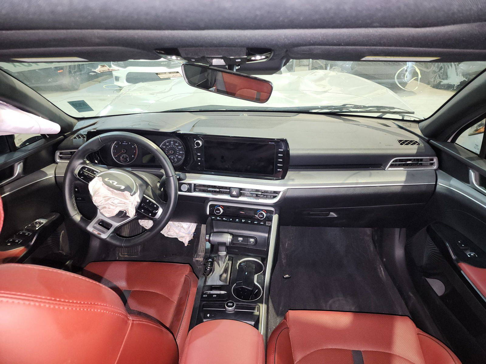 2022 KIA K5 — 37406 Miles — Lot NG117111 — Main - Marhaba Auctions Used Cars - Image 8
