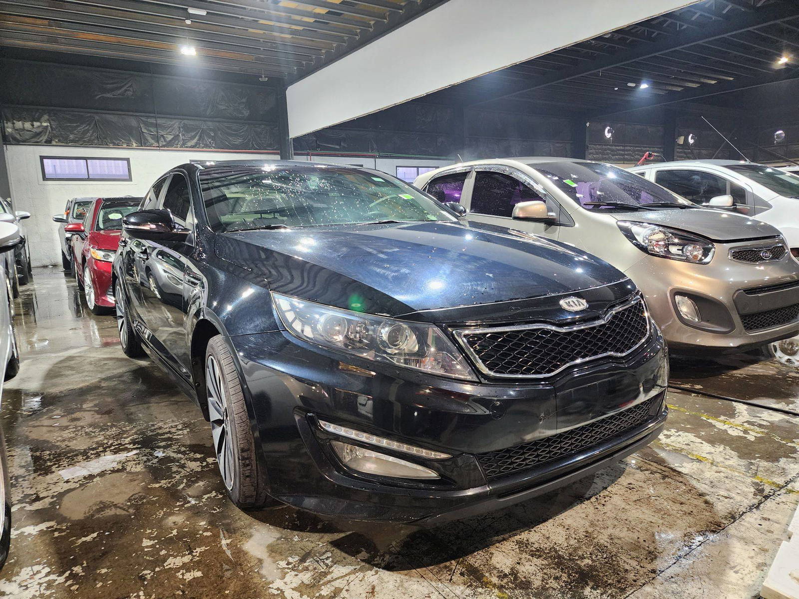 2011 KIA K5 — 168771 KM — Lot 018452 — Al Quoz - Marhaba Auctions Used Cars - Image 4