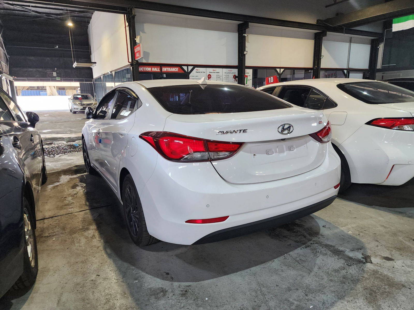 2015 HYUNDAI AVANTE — 174122 KM — Lot 273660 — Al Quoz - Marhaba Auctions Used Cars - Image 3
