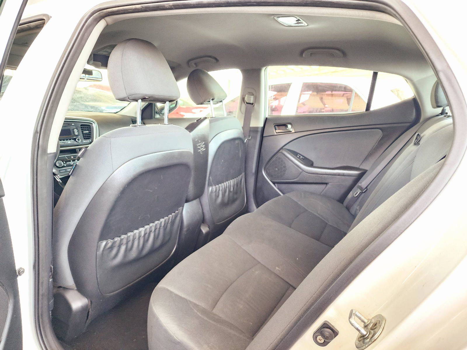 2015 KIA OPTIMA — 166193 Miles — Lot 70F5615792 — Souq - Marhaba Auctions Used Cars - Image 6