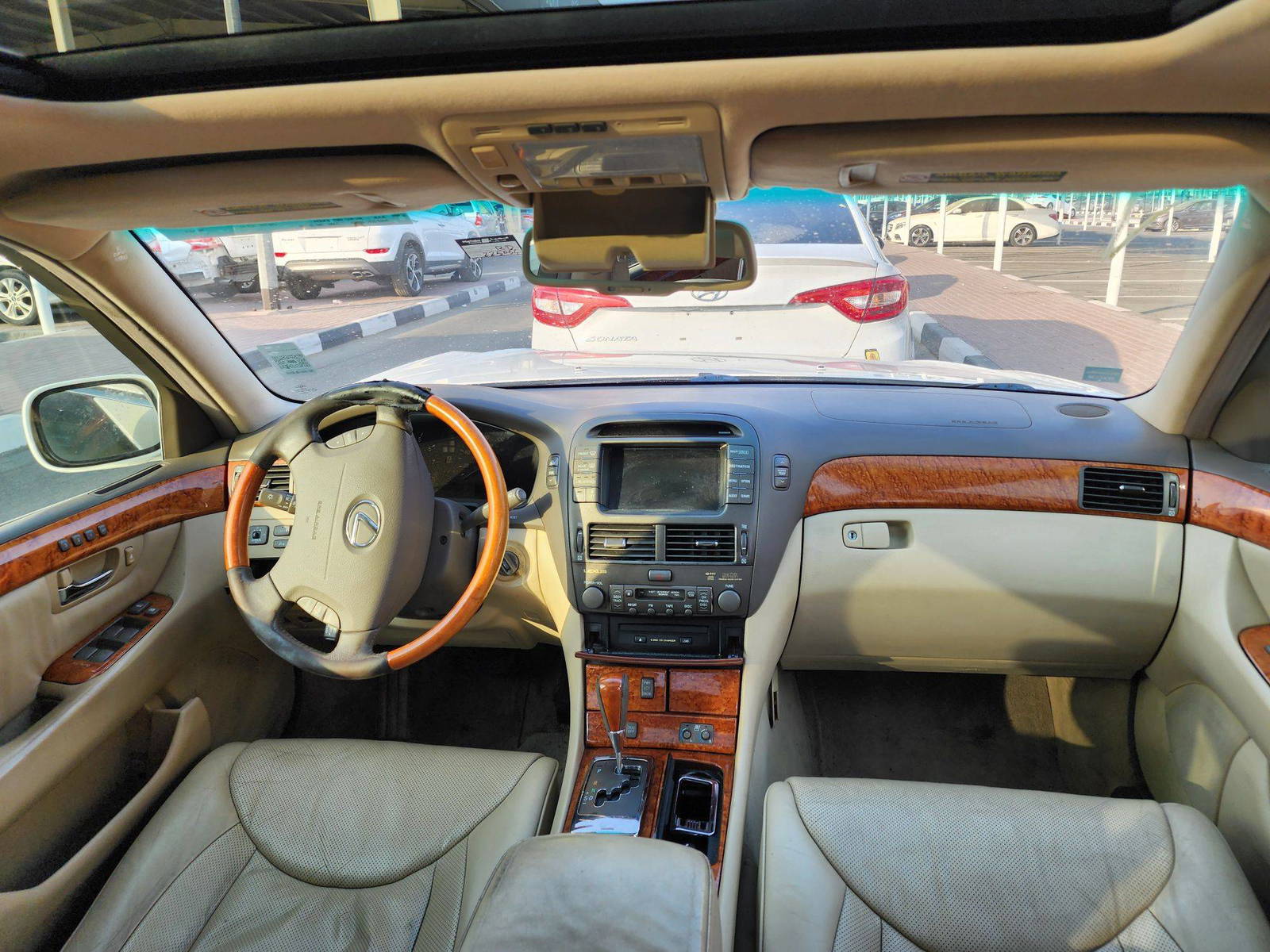 2004 LEXUS LS 430 — 225054 Miles — Lot 43304904 — Souq - Marhaba Auctions Used Cars - Image 5