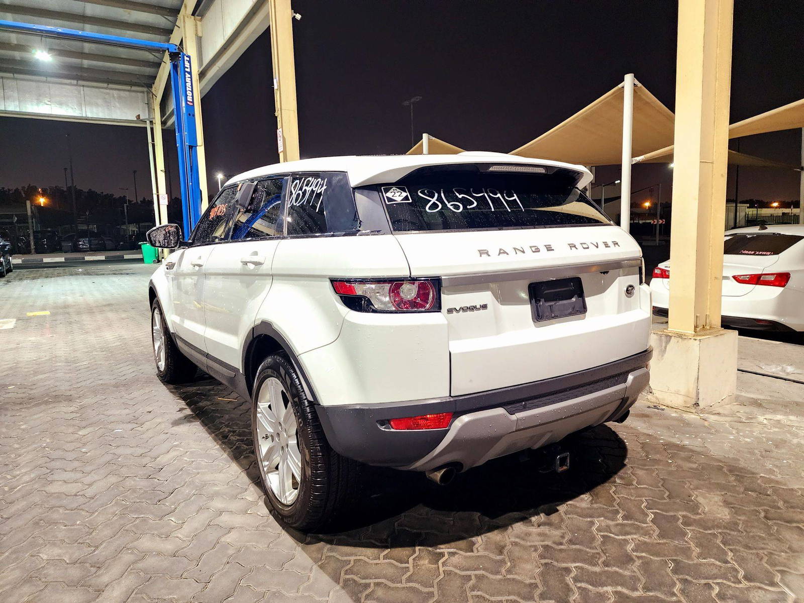2014 LAND ROVER RANGE ROVER EVOQUE — 179513 Miles — Lot 41047135 — Souq - Marhaba Auctions Used Cars - Image 5