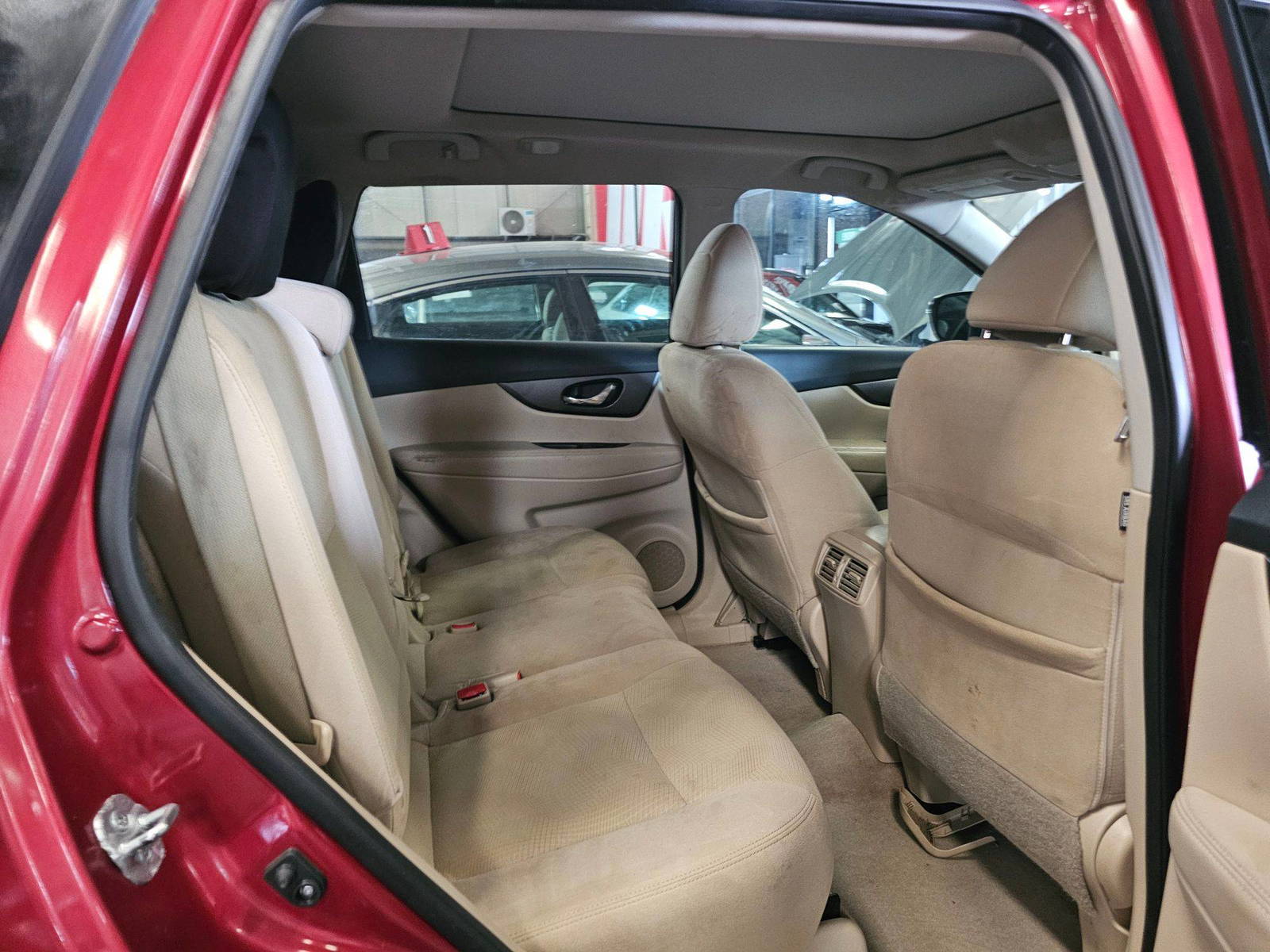 NISSAN ROGUE 2015 - Marhaba Auction Used Cars - Image 5