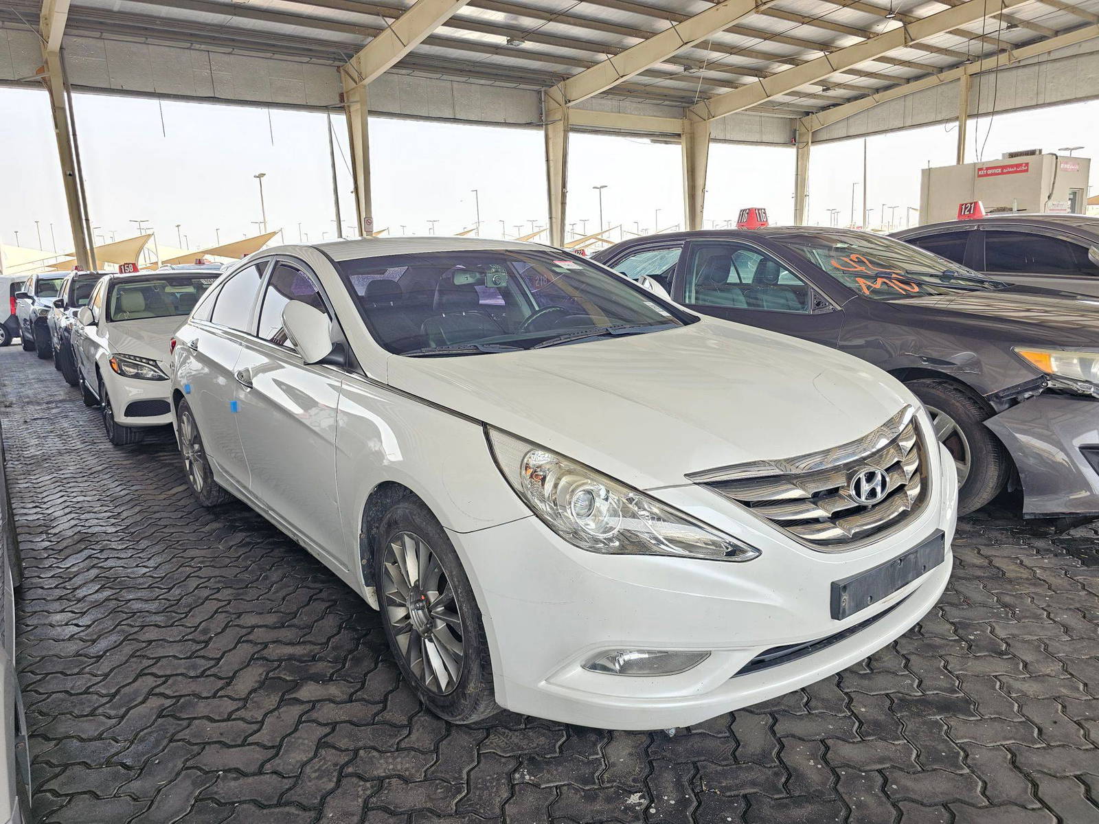 2011 HYUNDAI SONATA — 230145 KM — Lot 219184 — Main - Marhaba Auctions Used Cars - Image 4