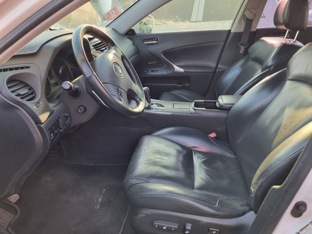 2008 LEXUS IS 250 — 244164 KM — Lot 125487 — Ind. 12 - Marhaba Auctions Used Cars - Image 6