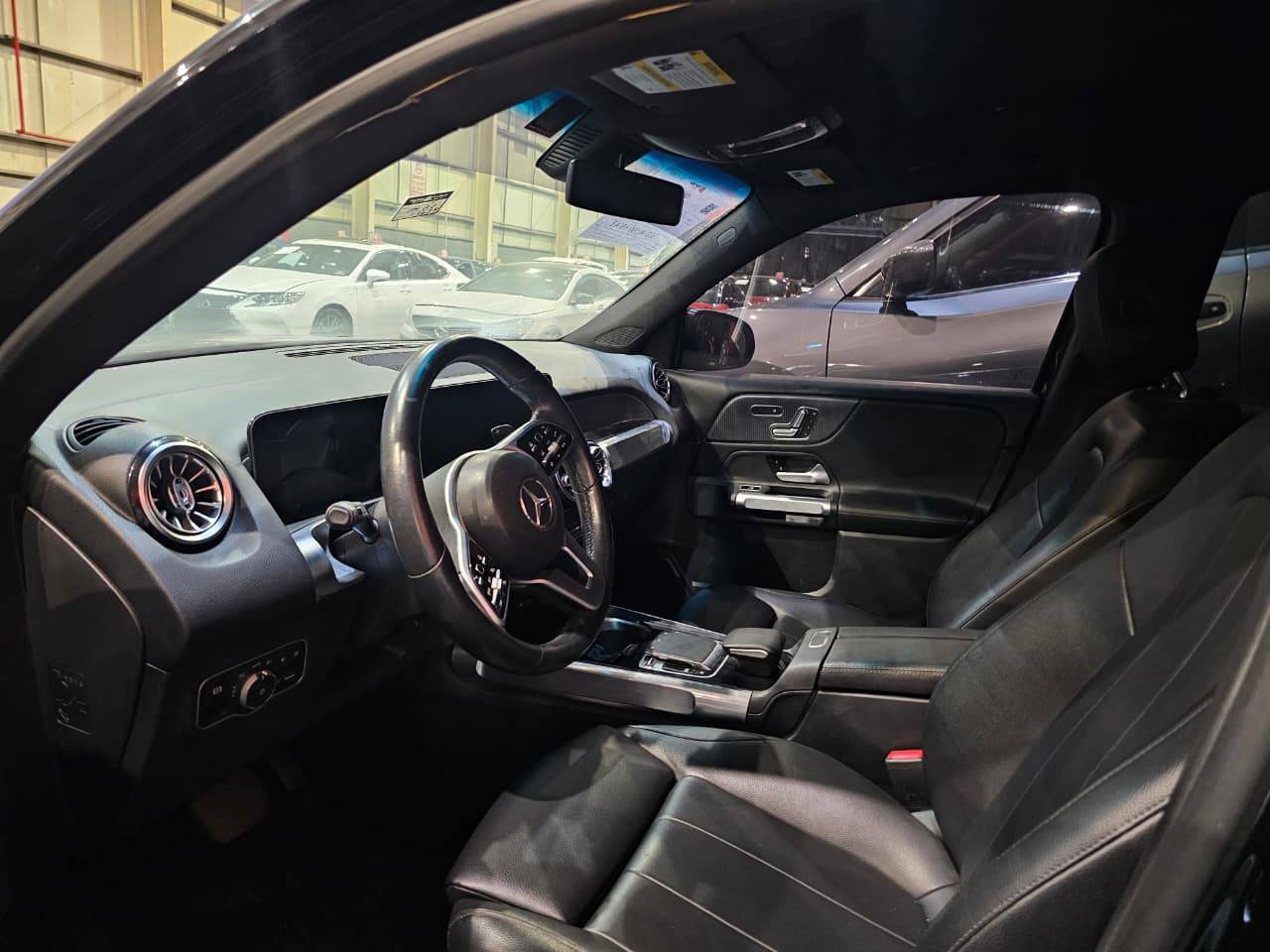 2020 MERCEDES BENZ GLB 250 — 114459 KM — Lot LW005902 — Main - Marhaba Auctions Used Cars - Image 8