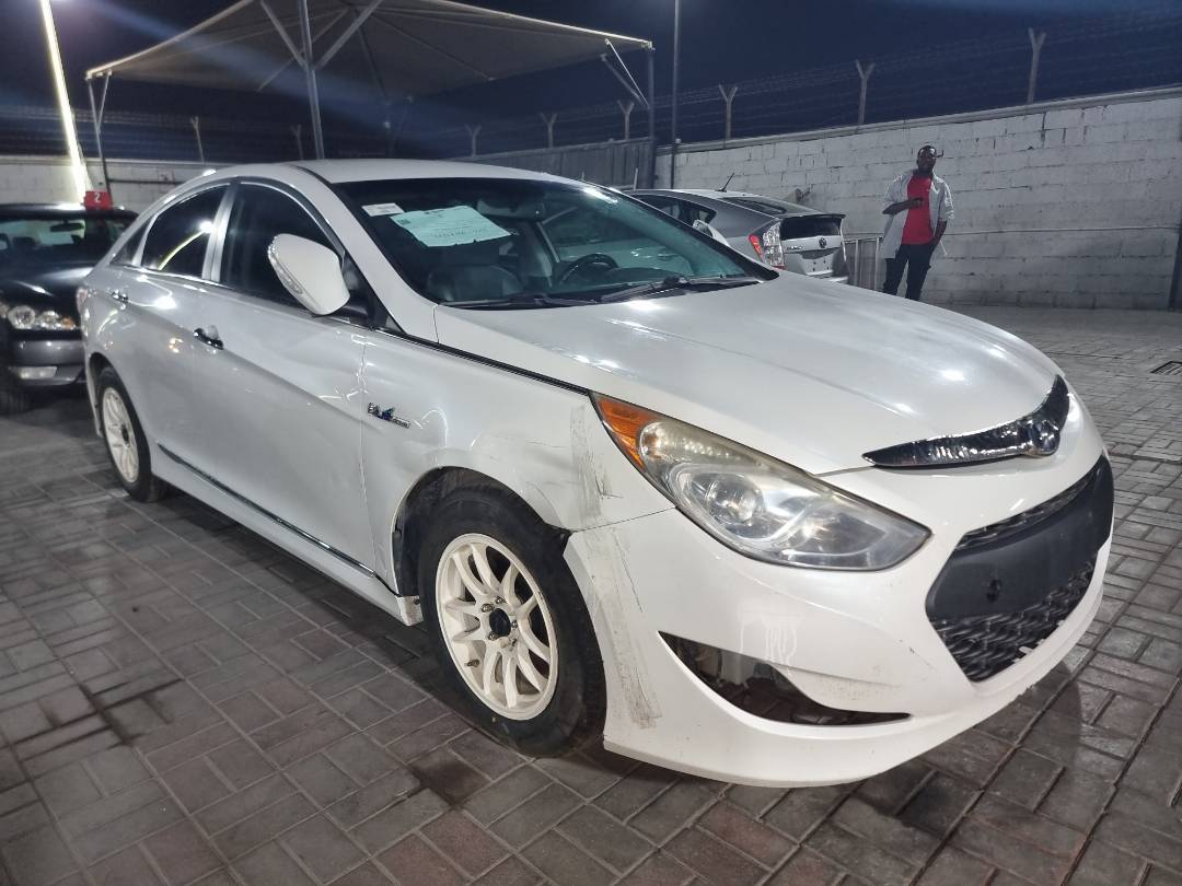 2012 HYUNDAI SONATA — 218830 Miles — Lot 215487 — Ind. 12 - Marhaba Auctions Used Cars - Image 10