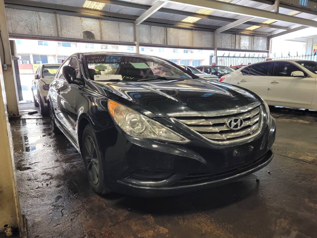 2013 HYUNDAI SONATA — 199656 KM — Lot 12149021 — Main - Marhaba Auctions Used Cars - Image 4
