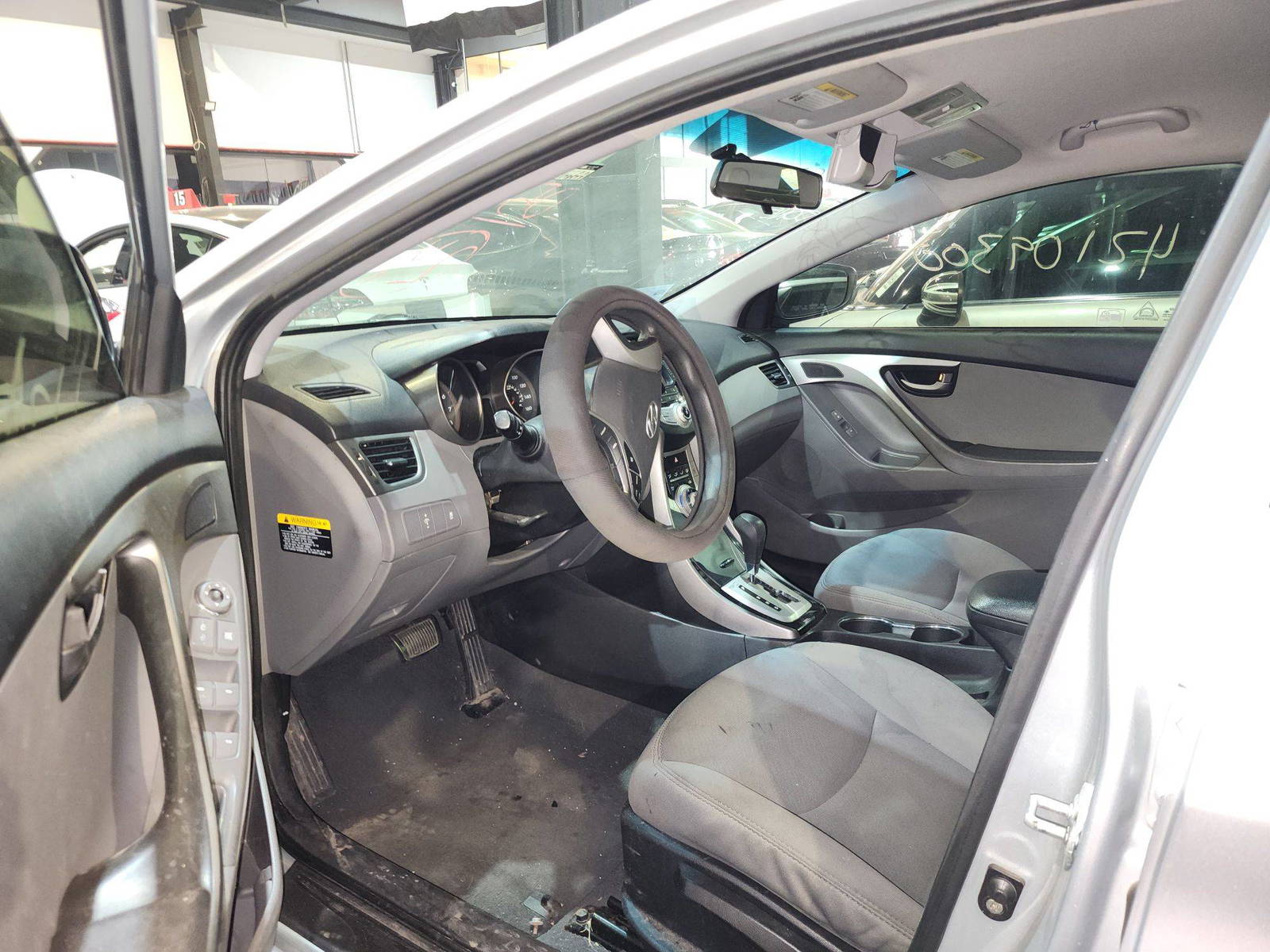 2011 HYUNDAI ELANTRA — 178573 Miles — Lot 059619 — Al Quoz - Marhaba Auctions Used Cars - Image 7
