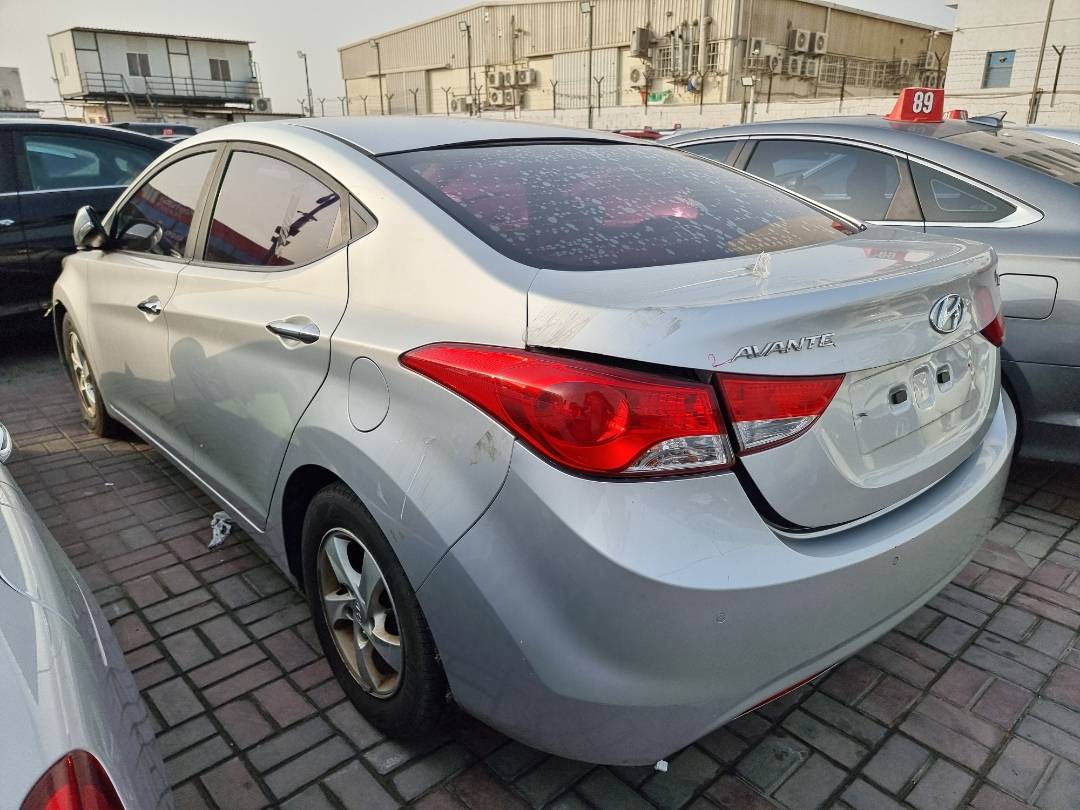 2013 HYUNDAI AVANTE — 149056 KM — Lot 215487 — Ind. 12 - Marhaba Auctions Used Cars - Image 5