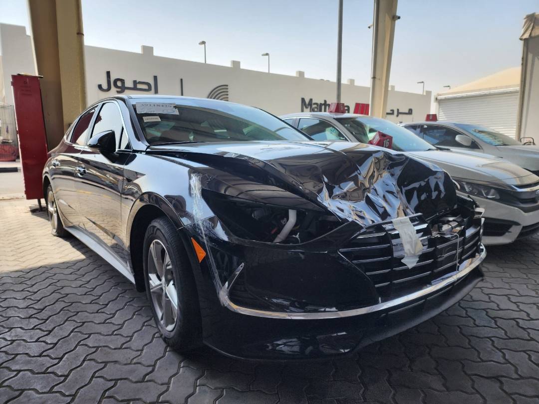 2022 HYUNDAI SONATA — 47099 Miles — Lot 39118429 — Souq - Marhaba Auctions Used Cars - Image 4