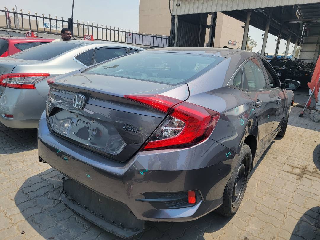 2020 HONDA CIVIC — 46882 Miles — Lot H535392 — Main - Marhaba Auctions Used Cars - Image 8