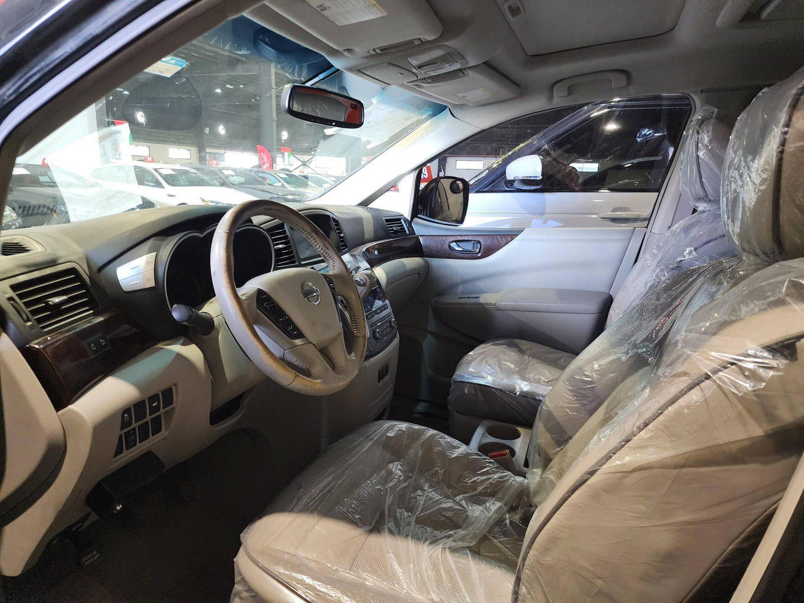 2012 NISSAN QUEST — 215449 Miles — Lot 9035543 — Al Quoz - Marhaba Auctions Used Cars - Image 8