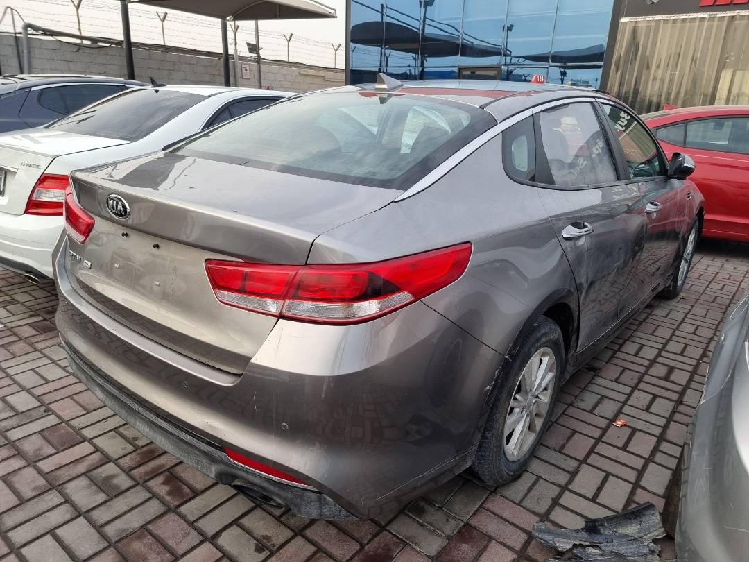 2018 KIA OPTIMA — 111428 Miles — Lot 210547 — Ind. 12 - Marhaba Auctions Used Cars - Image 5