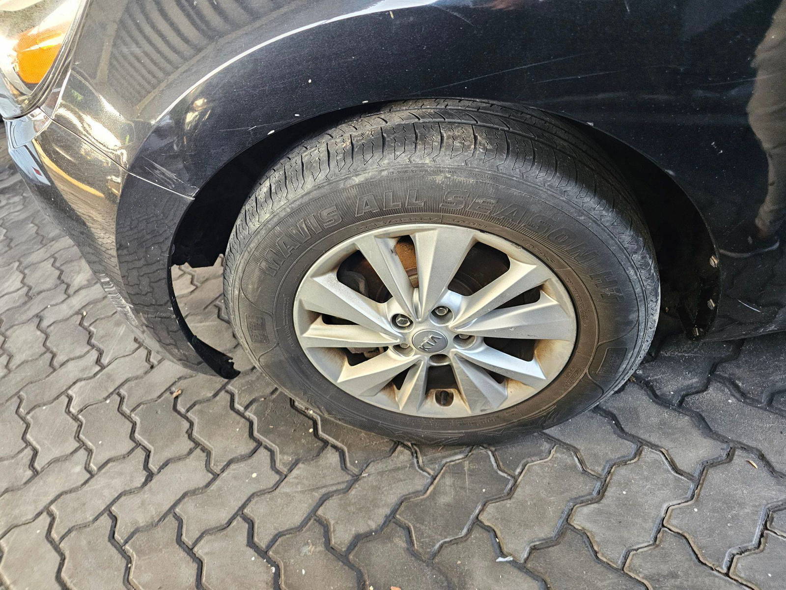 2015 KIA SEDONA — 169447 Miles — Lot C13F6066917 — Souq - Marhaba Auctions Used Cars - Image 10