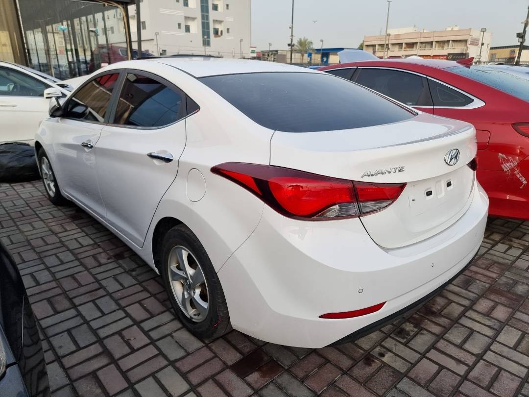 2014 HYUNDAI AVANTE — 148519 KM — Lot 033824 — Souq - Marhaba Auctions Used Cars - Image 4