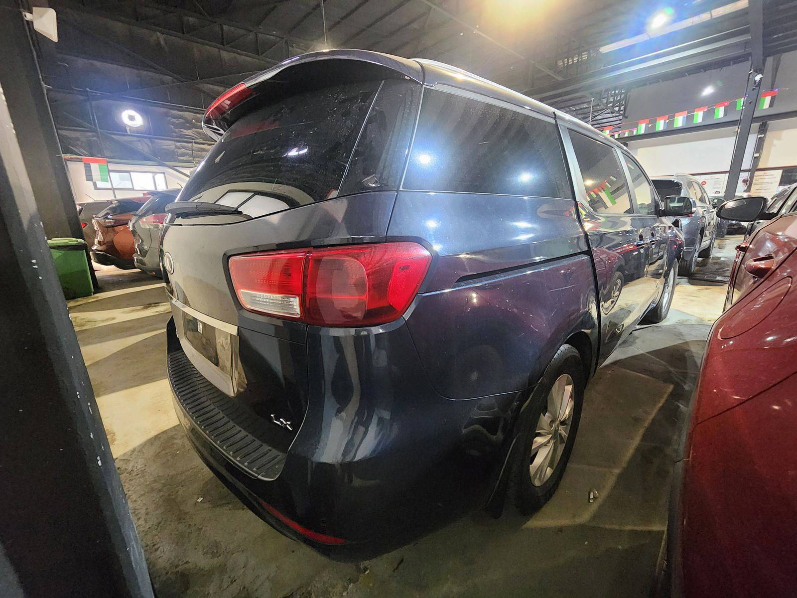 2016 KIA SEDONA — 168189 Miles — Lot 6191190 — Ind. 12 - Marhaba Auctions Used Cars - Image 5