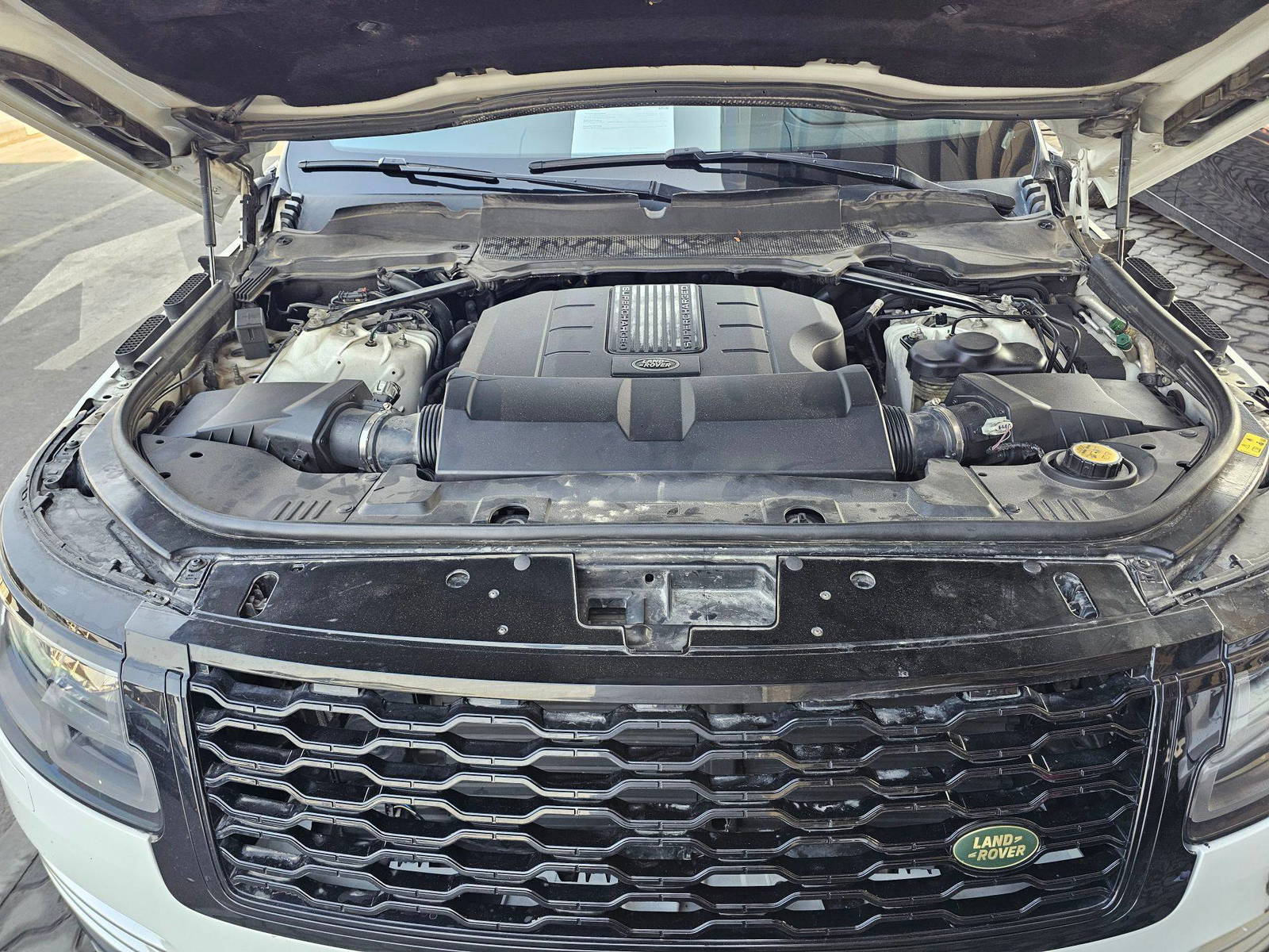 2019 LAND ROVER RANGE ROVER SUPERCHARGED — 164143 Miles — Lot KA539686 — Souq - Marhaba Auctions Used Cars - Image 11
