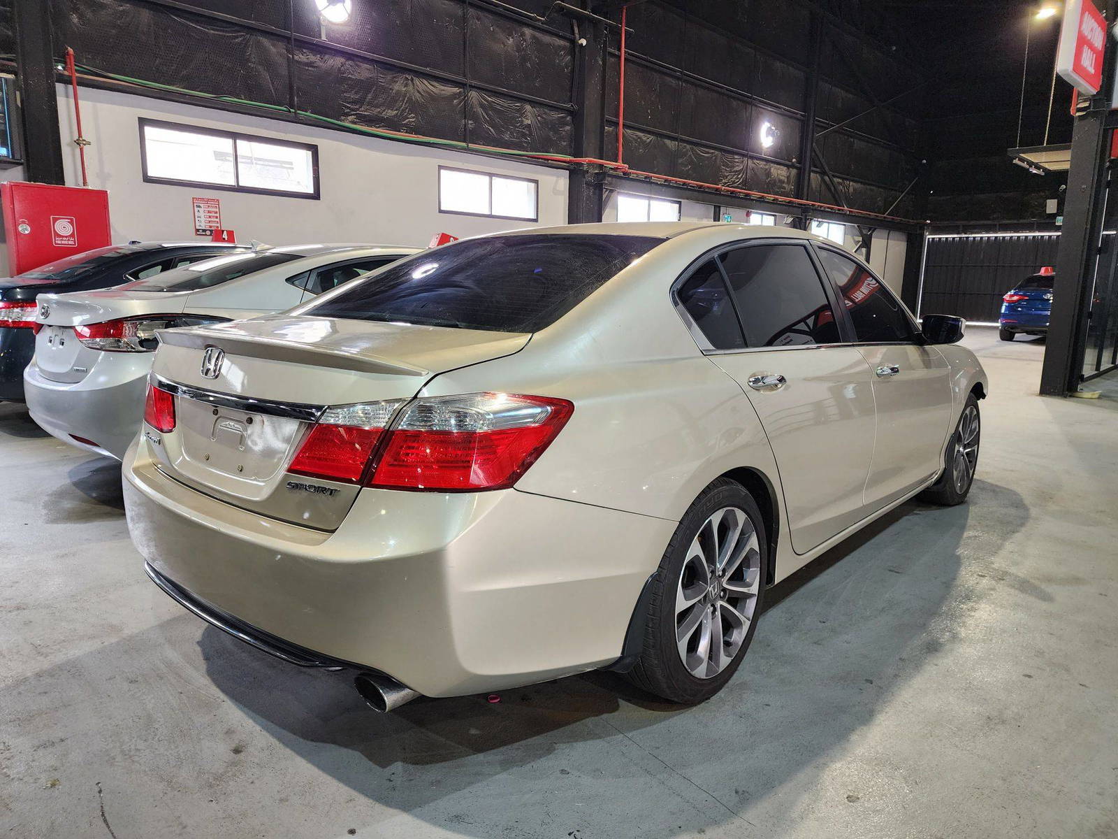 2015 HONDA ACCORD — 278135 Miles — Lot 66937074 — Main - Marhaba Auctions Used Cars - Image 8