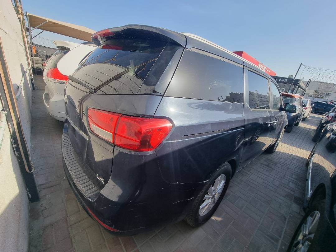 2015 KIA SEDONA — 150612 Miles — Lot 033779 — Ind. 12 - Marhaba Auctions Used Cars - Image 4