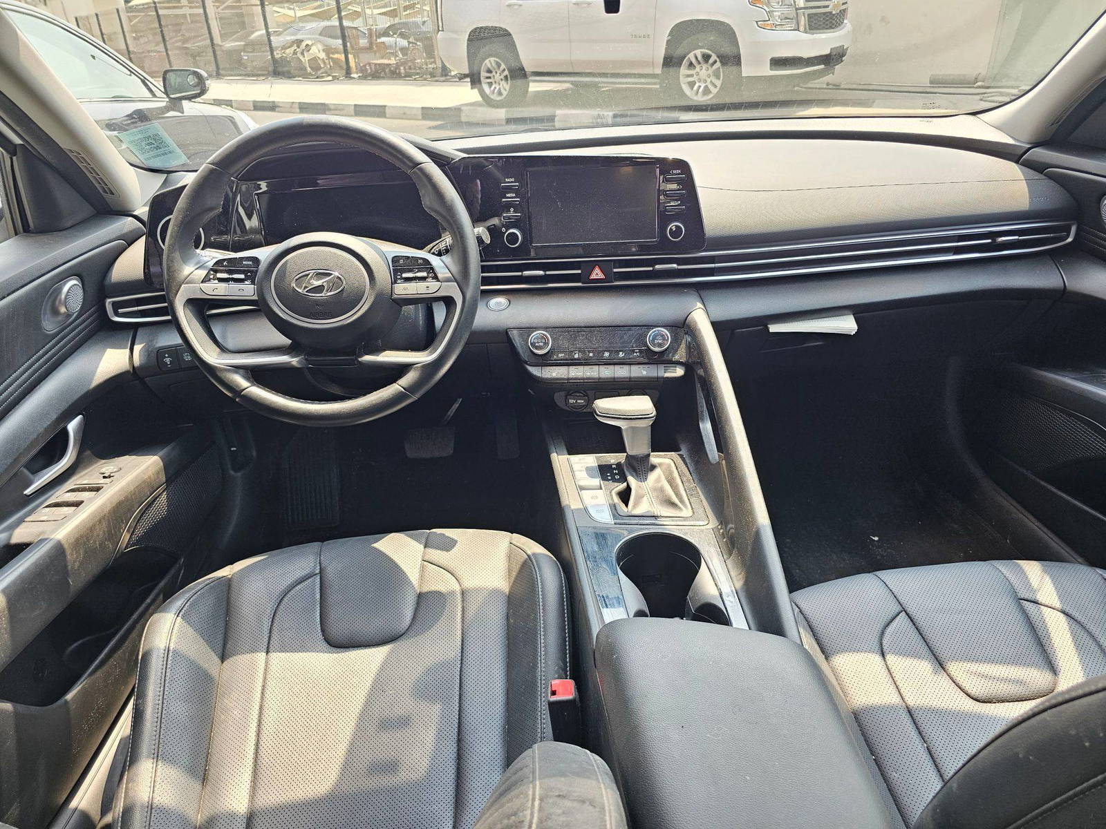 2022 HYUNDAI ELANTRA — 43735 KM — Lot 52700695 — Souq - Marhaba Auctions Used Cars - Image 7