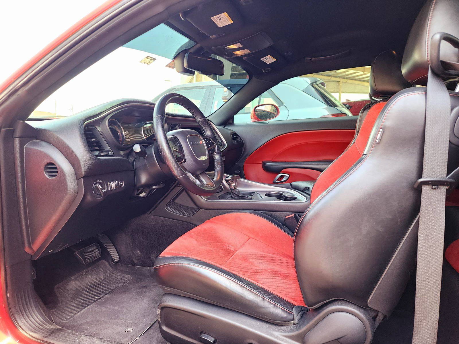 2019 DODGE CHALLENGER — 67013 KM — Lot 4KH551987 — Souq - Marhaba Auctions Used Cars - Image 8