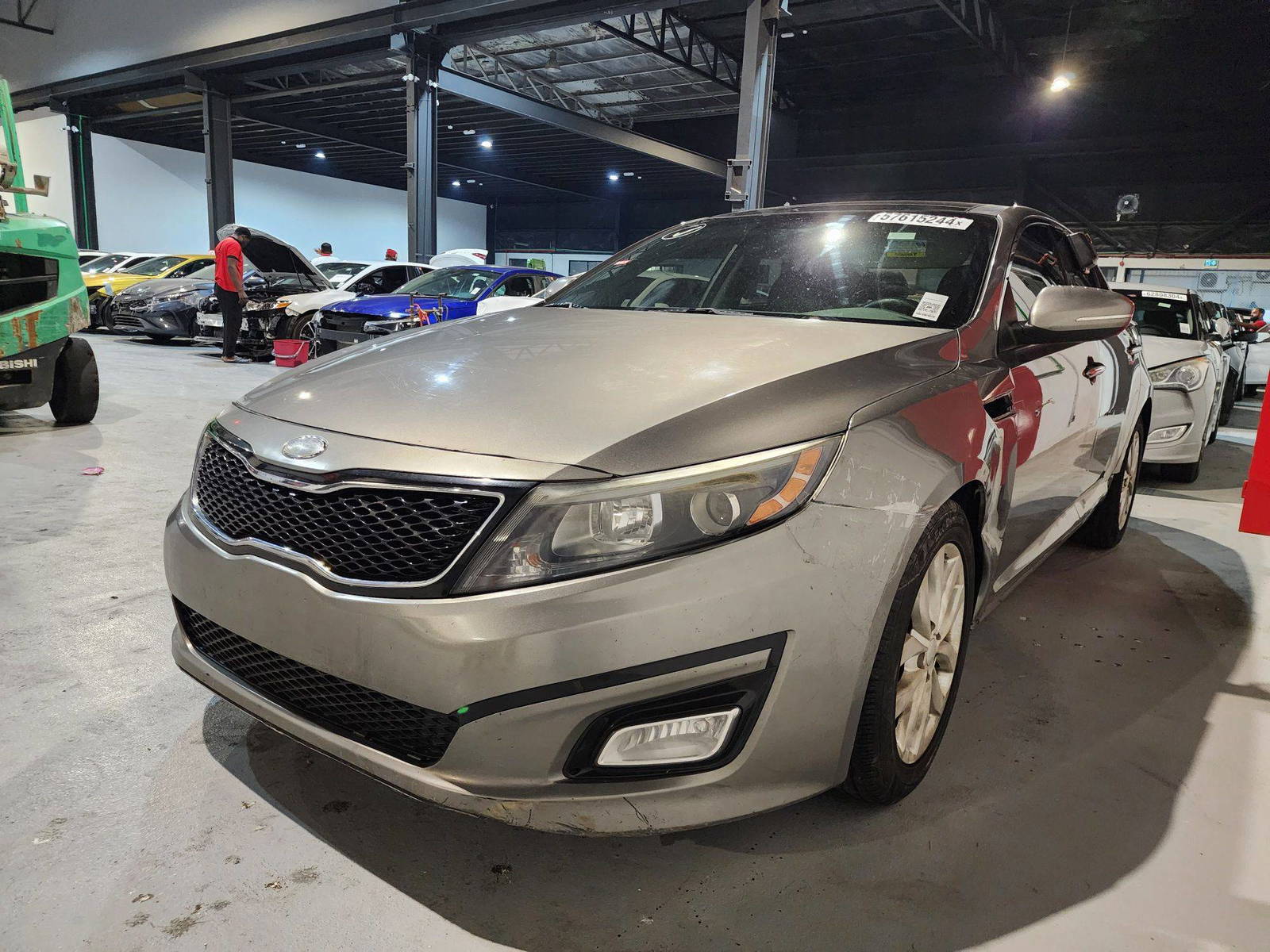 2014 KIA OPTIMA — 203760 Miles — Lot 24175 — Al Quoz - Marhaba Auctions Used Cars - Image 5