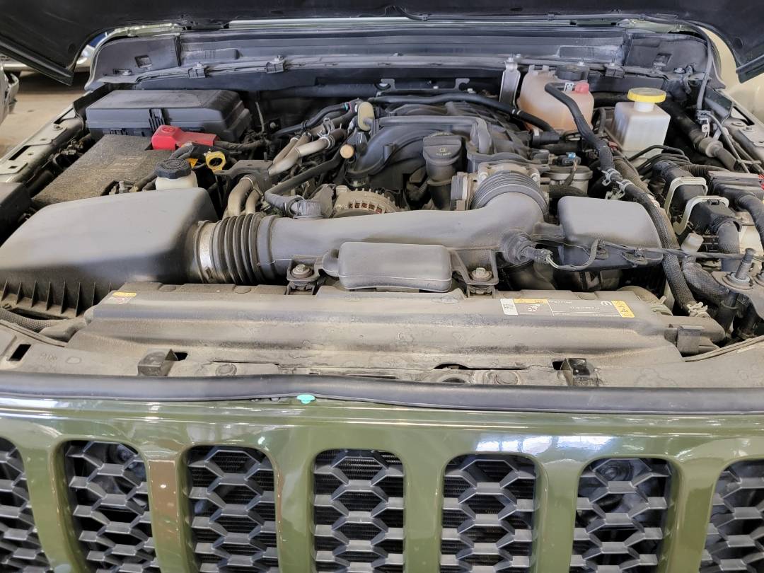 2022 JEEP GLADIATOR — 17685 KM — Lot L107495 — Main - Marhaba Auctions Used Cars - Image 11