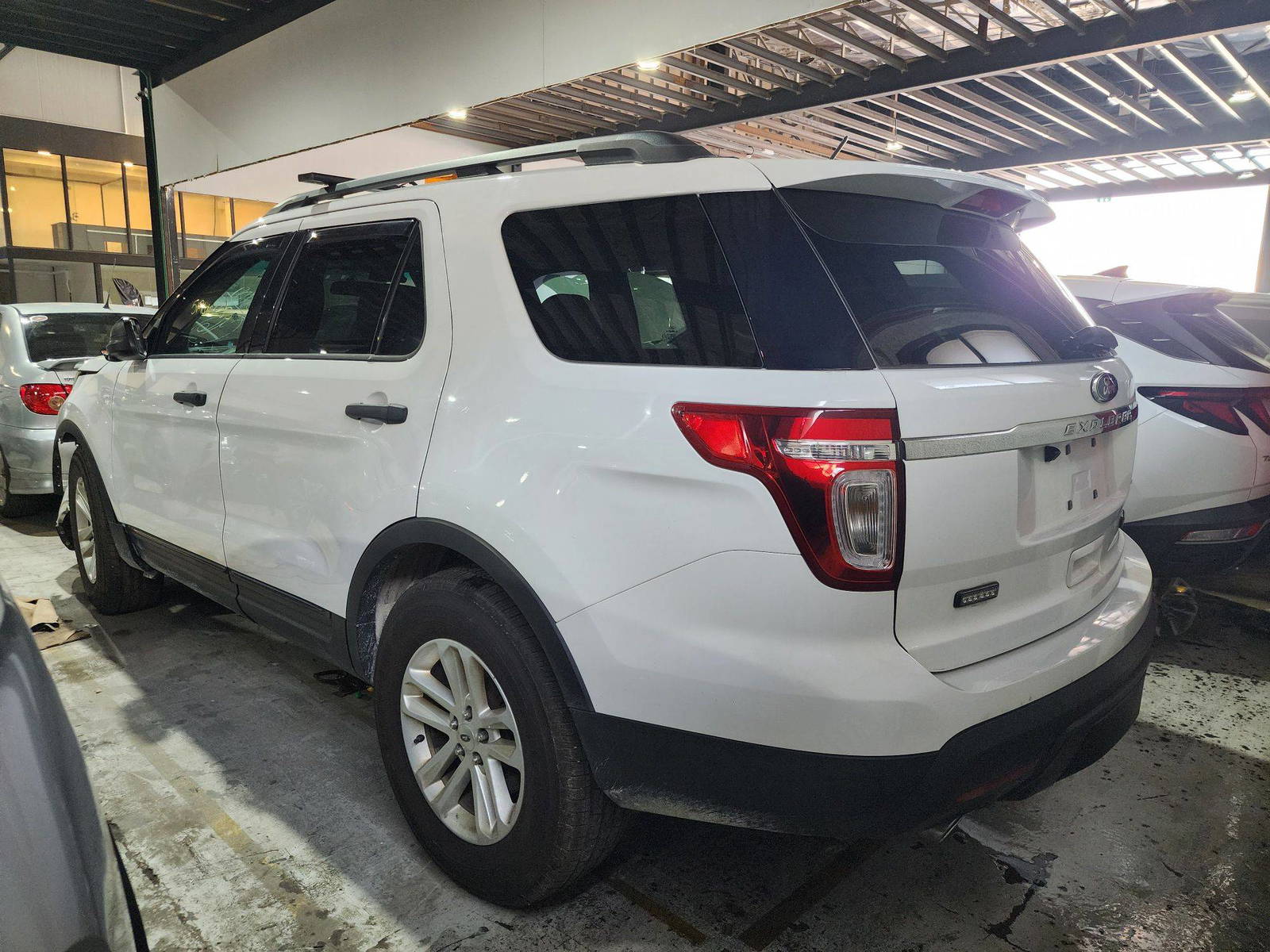 2015 FORD EXPLORER — 131940 Miles — Lot A87702 — Al Quoz - Marhaba Auctions Used Cars - Image 3