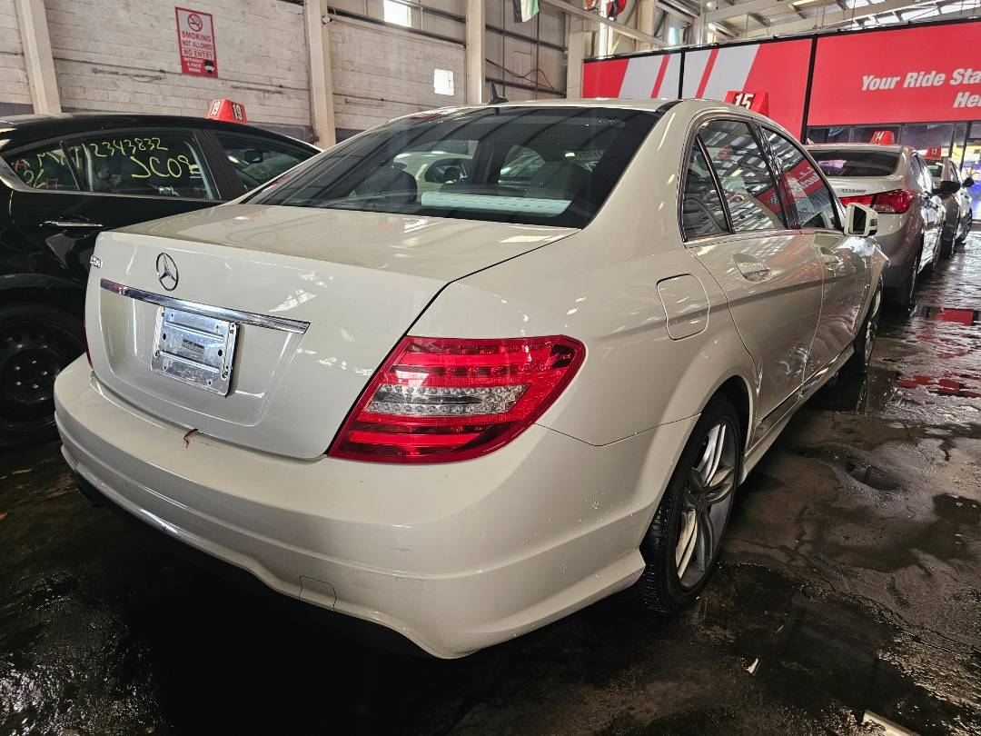 2012 MERCEDES BENZ C 250 — 134522 Miles — Lot 5CR229418 — Souq - Marhaba Auctions Used Cars - Image 3