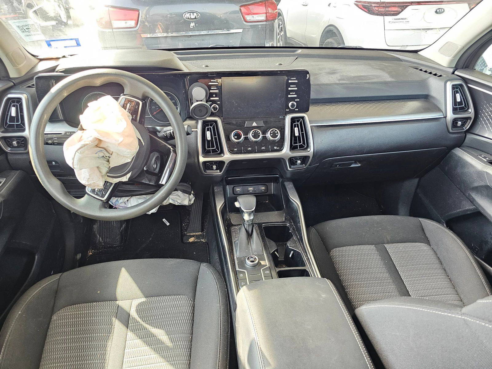 2021 KIA SORENTO — 102685 Miles — Lot LC4MG055342 — Souq - Marhaba Auctions Used Cars - Image 6