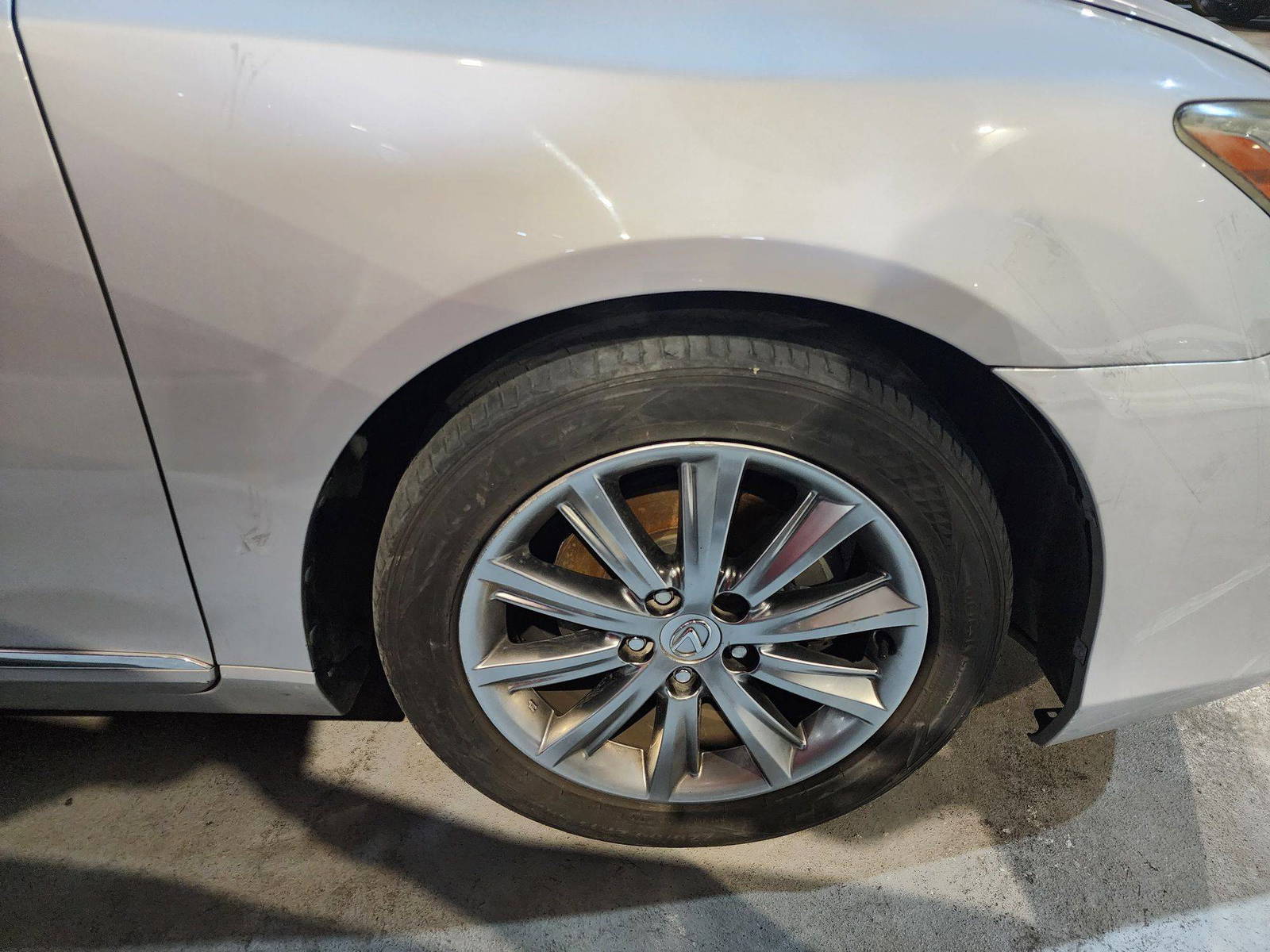 2011 LEXUS ES 350 — 266116 KM — Lot 2434379 — Al Quoz - Marhaba Auctions Used Cars - Image 12