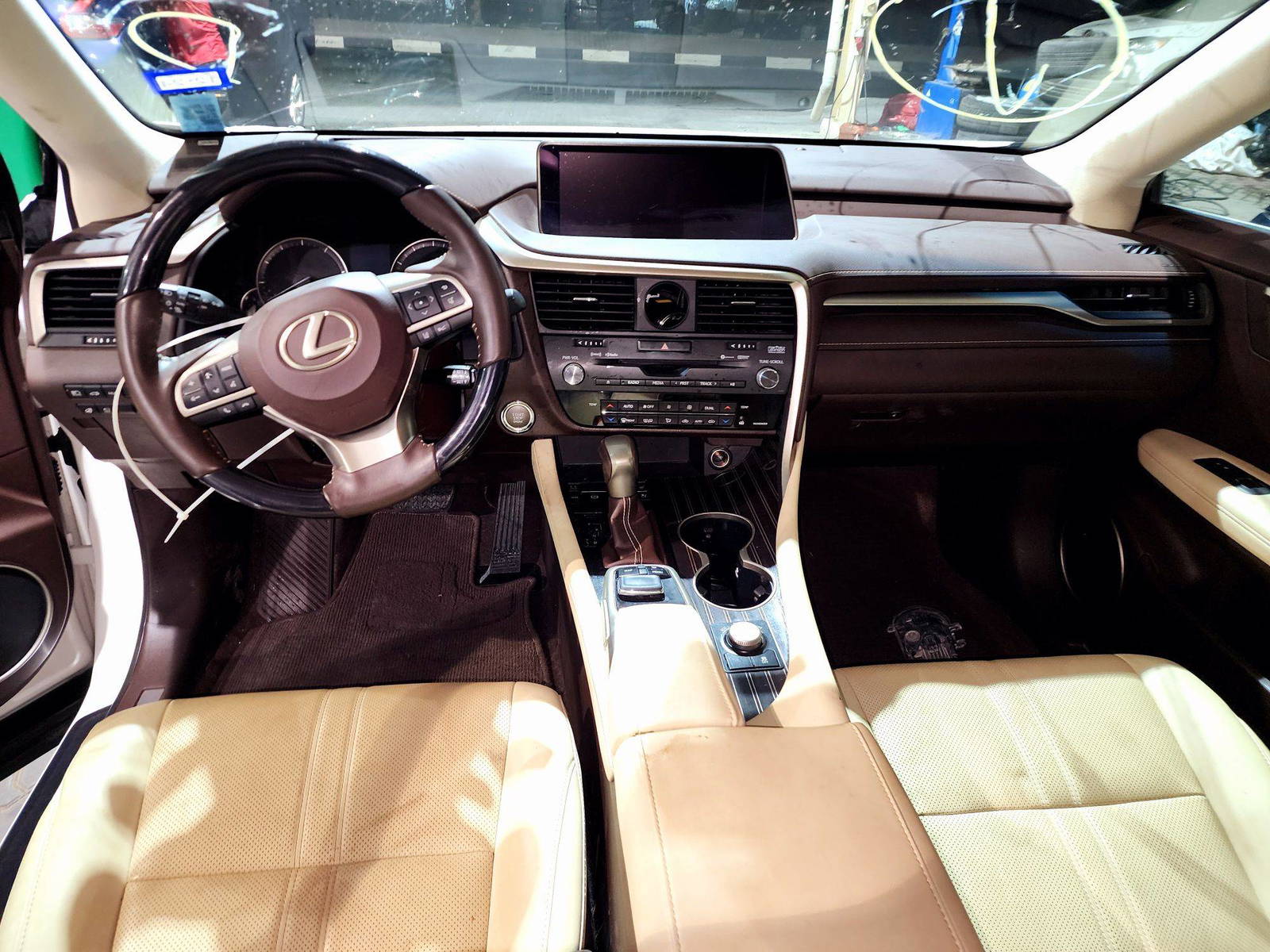 2019 LEXUS RX 350 — 69058 Miles — Lot 78239464 — Souq - Marhaba Auctions Used Cars - Image 7