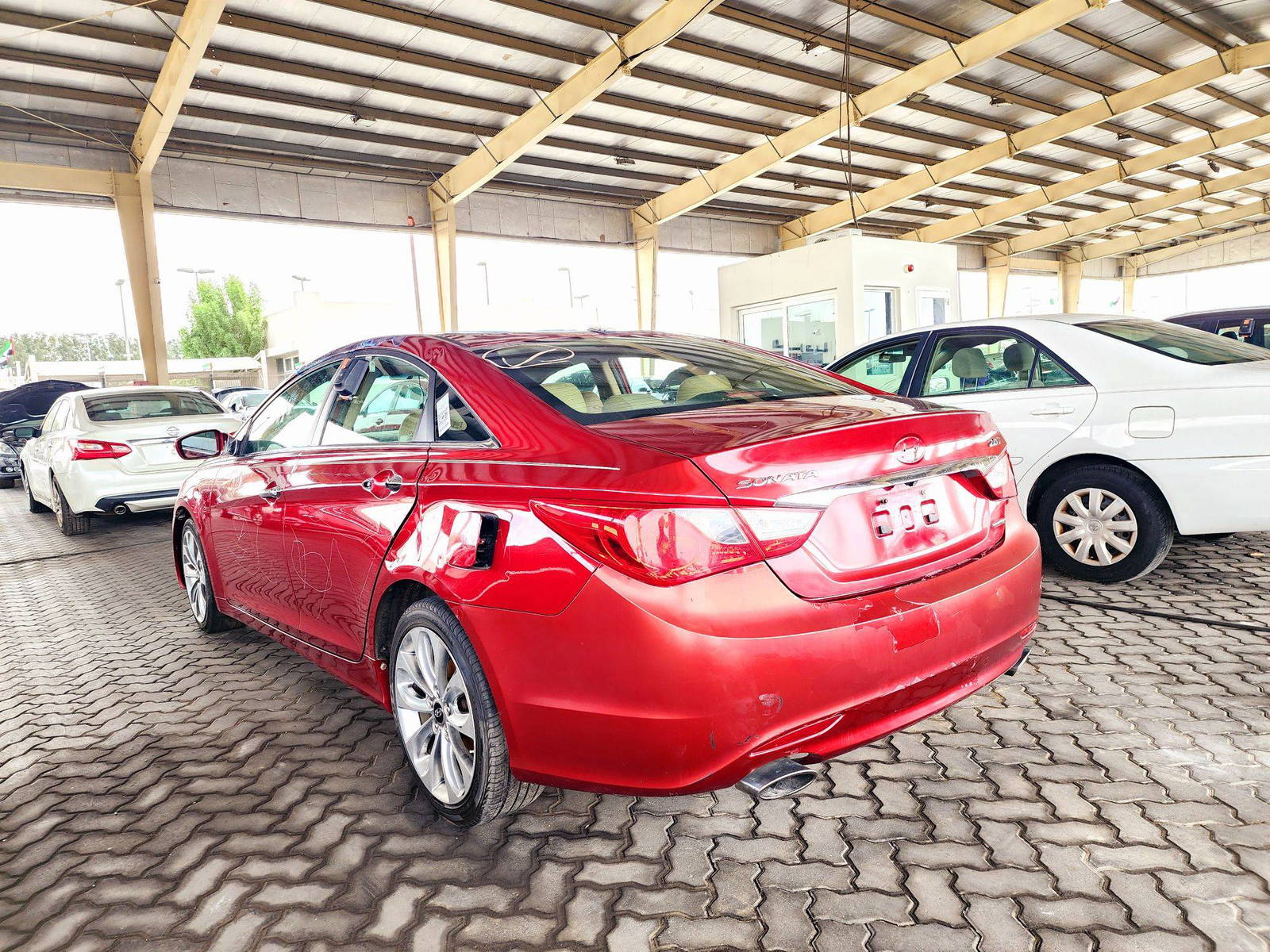 2011 HYUNDAI SONATA — 241283 Miles — Lot 71605264 — Souq - Marhaba Auctions Used Cars - Image 3