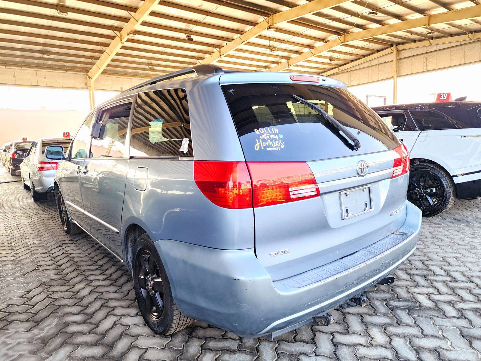 2004 TOYOTA SIENNA — 238742 Miles — Lot 2C84S033659 — Main - Marhaba Auctions Used Cars - Image 3