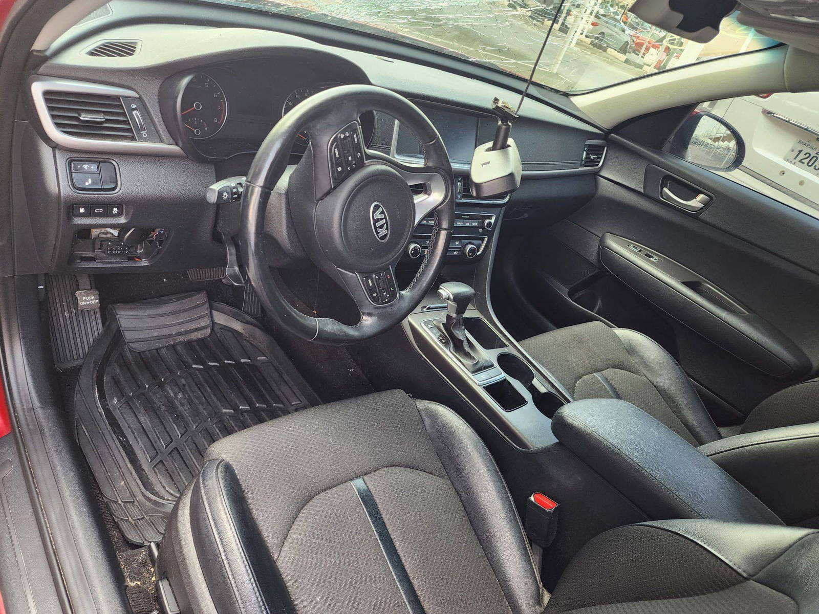 2018 KIA OPTIMA — 69796 Miles — Lot 69531153 - Marhaba Auctions Used Cars - Image 4