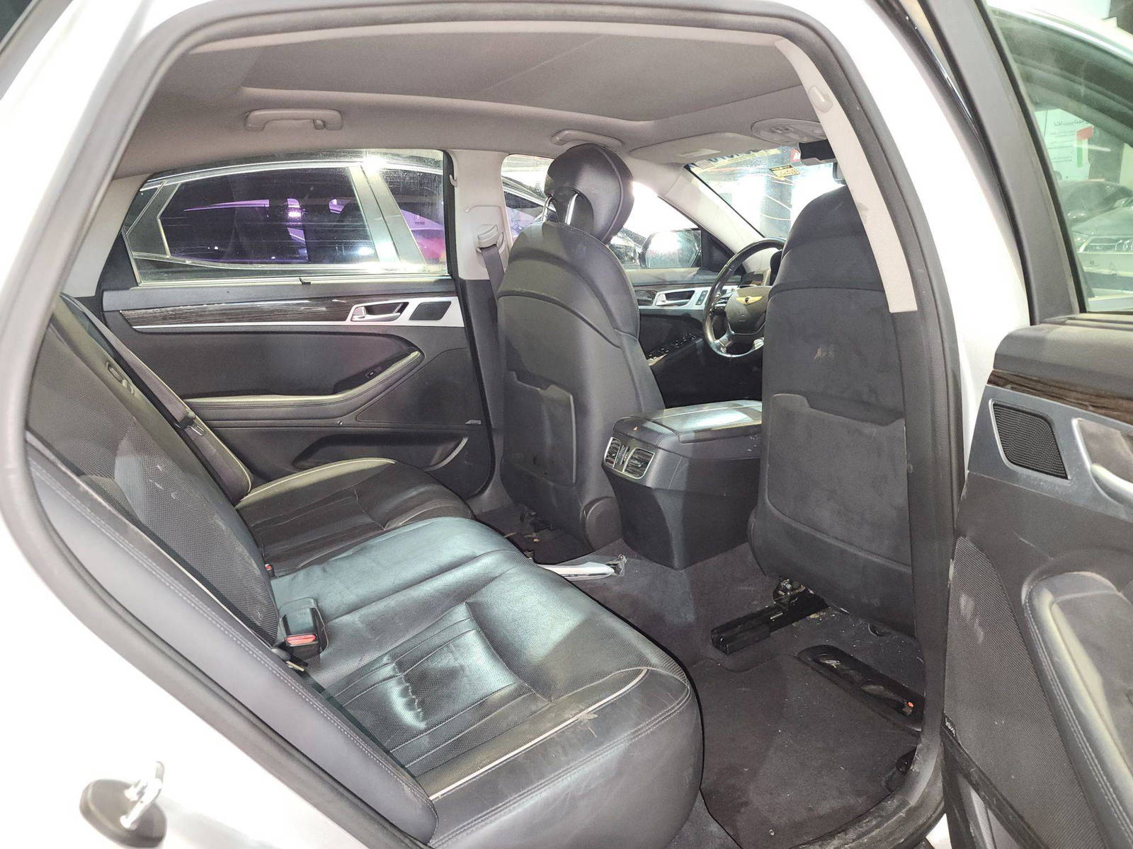 HYUNDAI GENESIS 2015 - Marhaba Auction Used Cars - Image 7